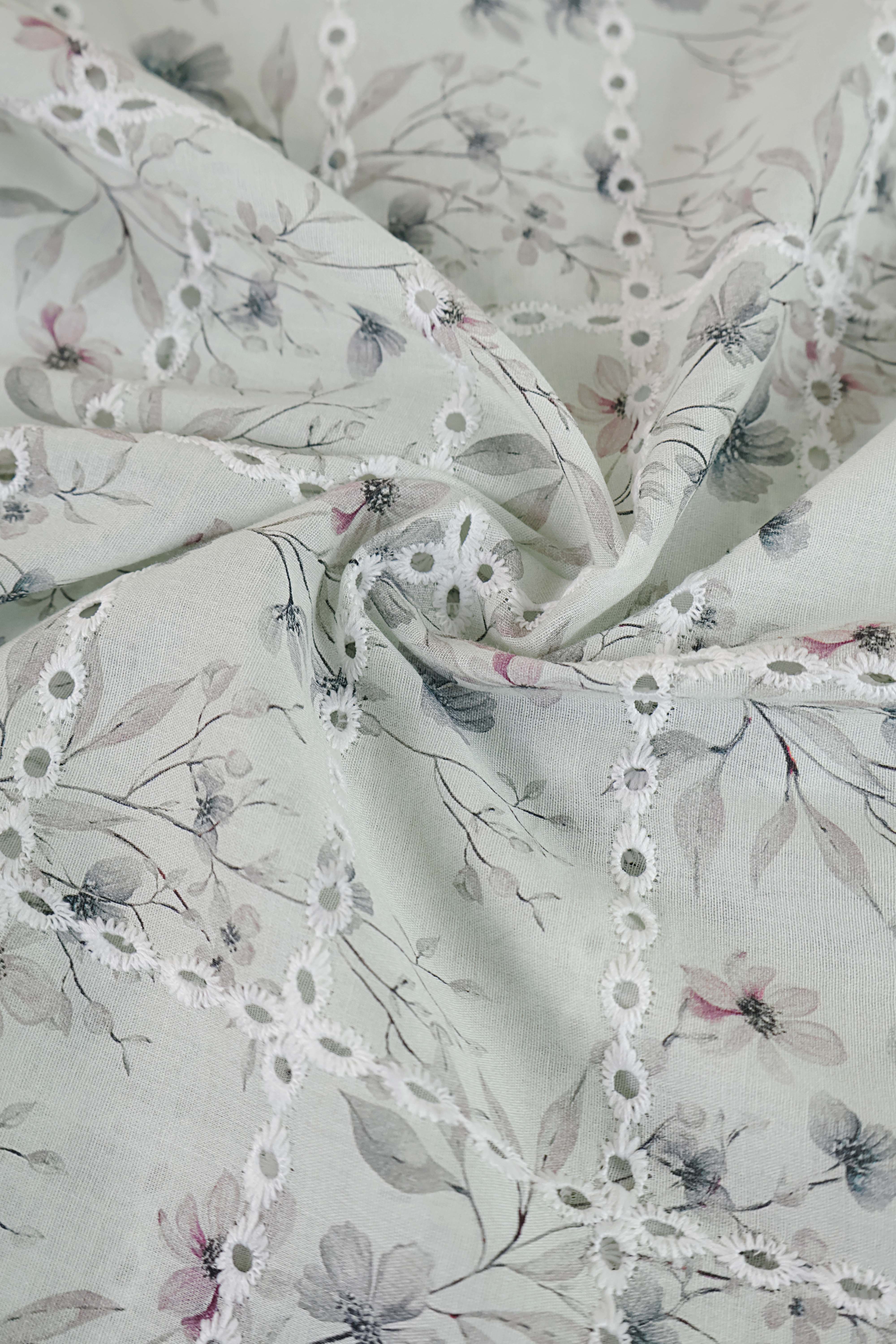 2Piece – Printed Embroidered Lawn EL2PSR125A - Image 3