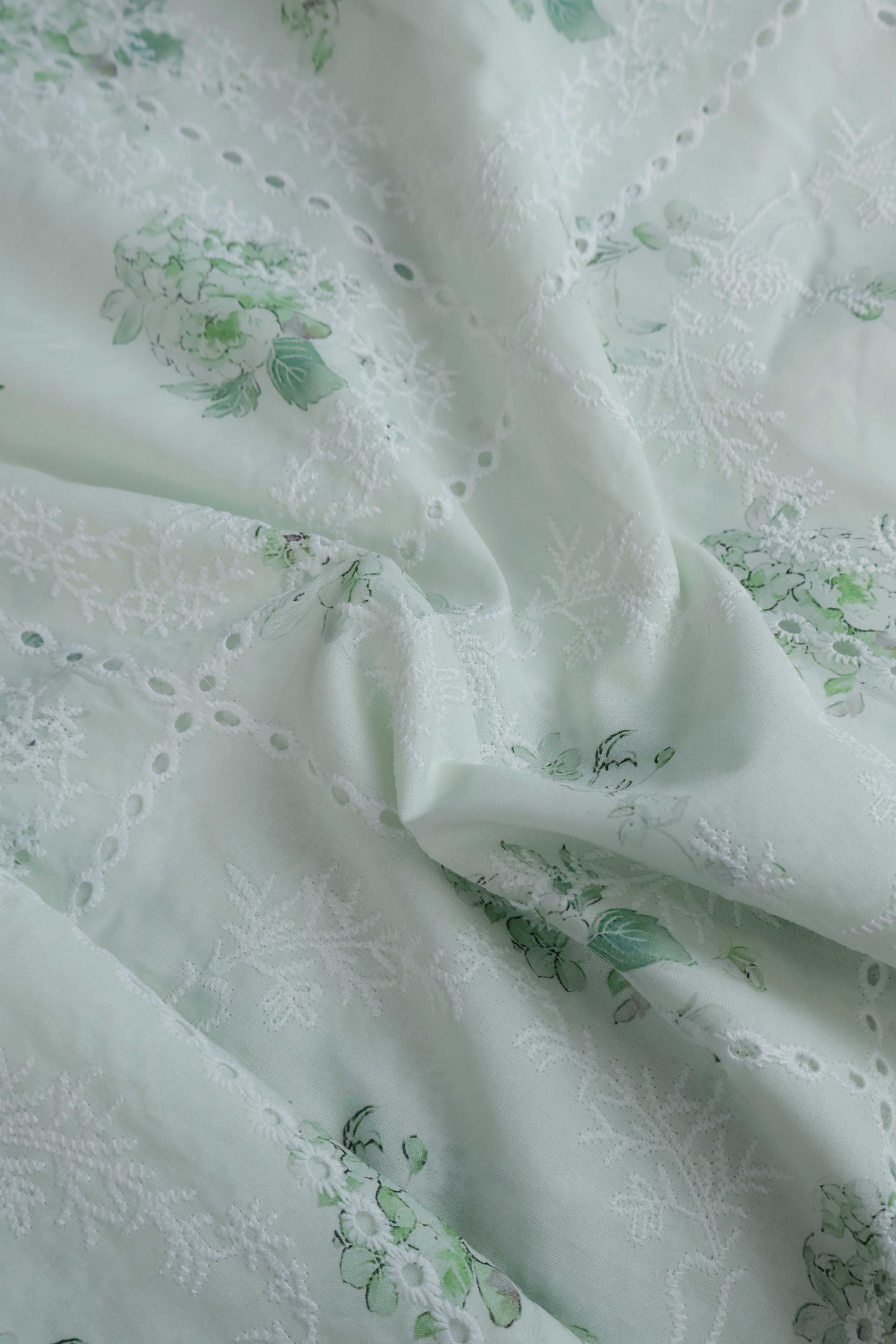 2Piece – Printed Embroidered Lawn RB69 - Image 3
