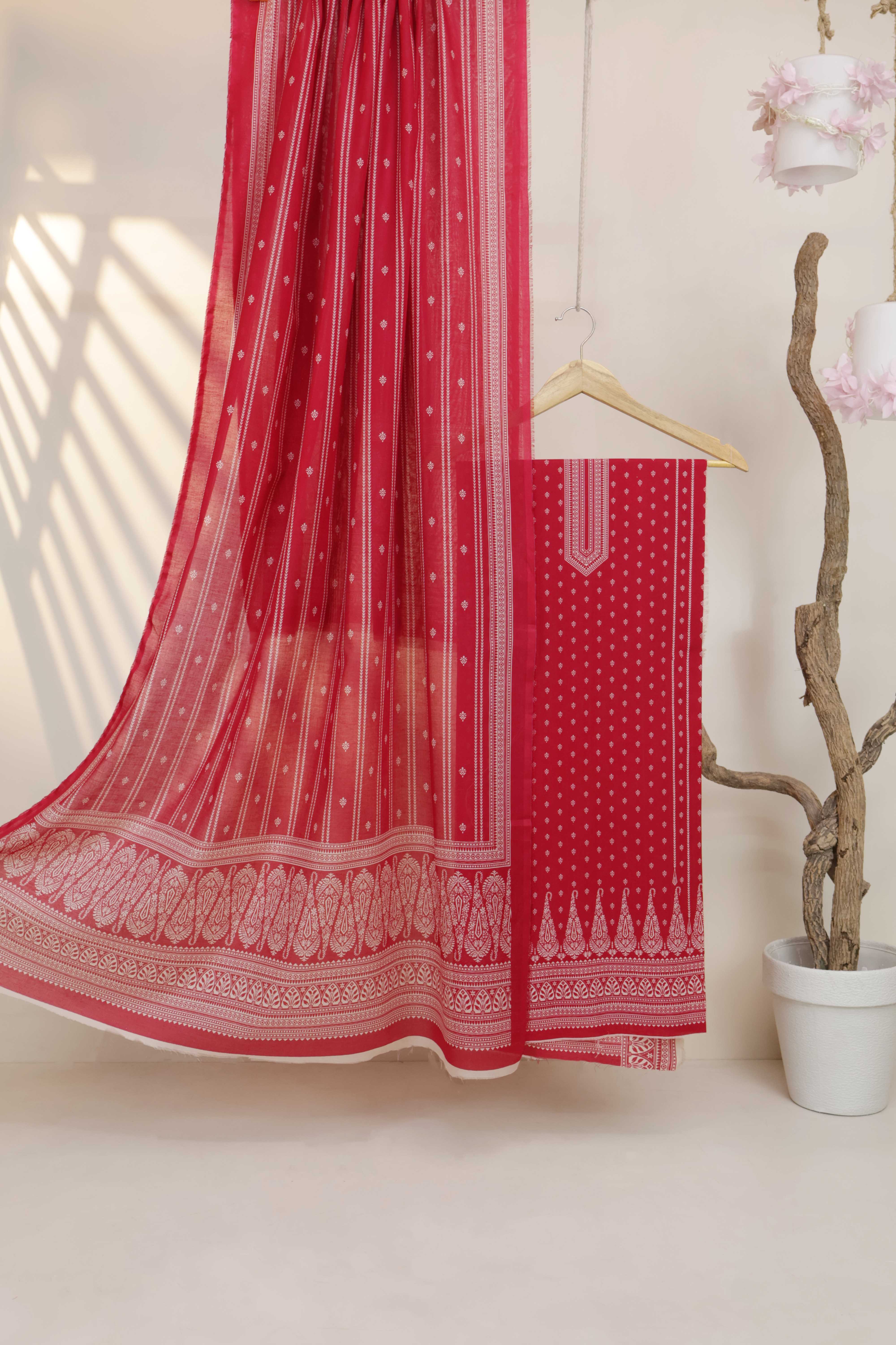 3PC-Lawn Printed Suit 3PLBS05 - Image 2