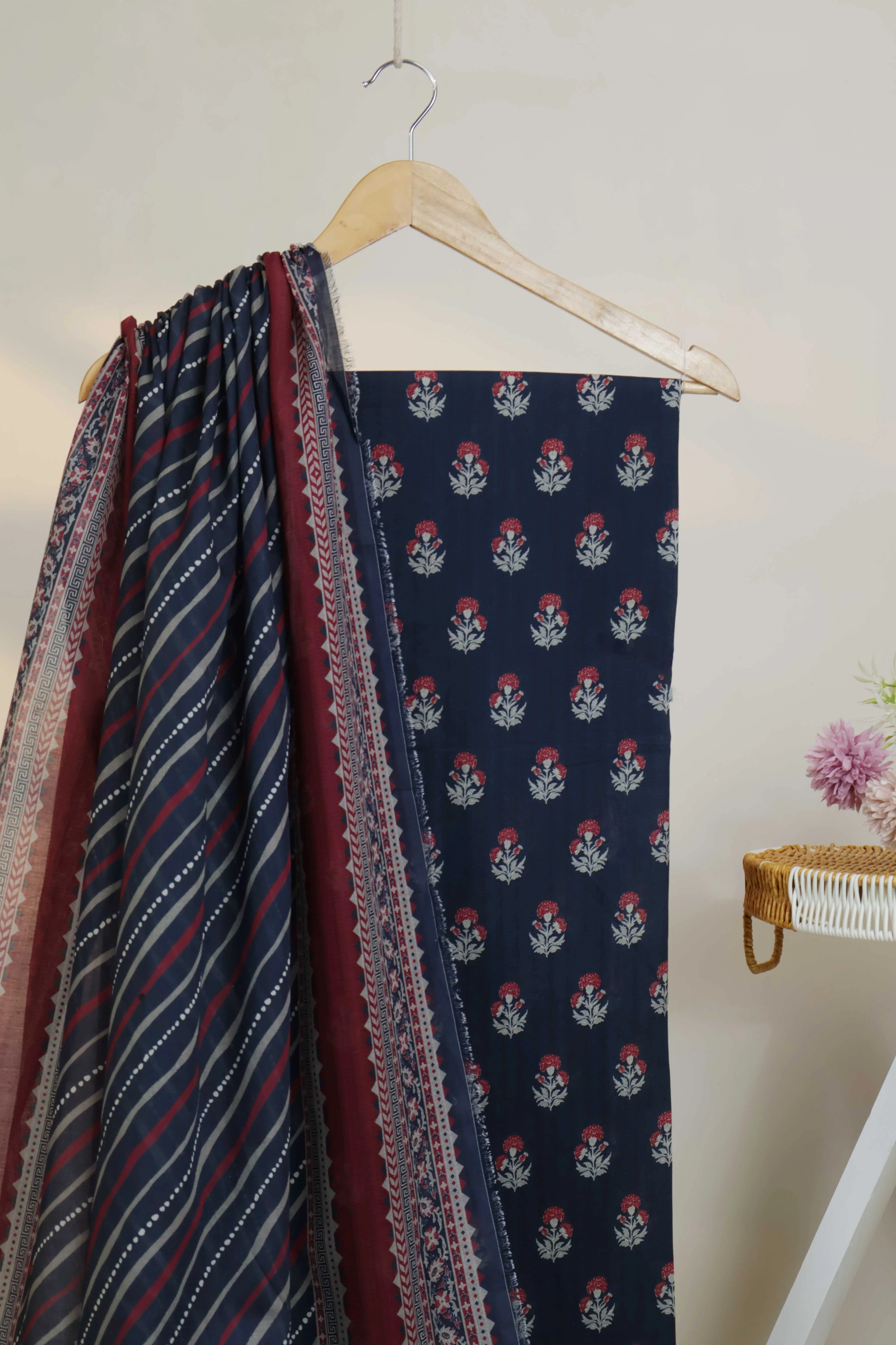 3PC-Lawn Printed Suit 3PLBS106 - Image 5