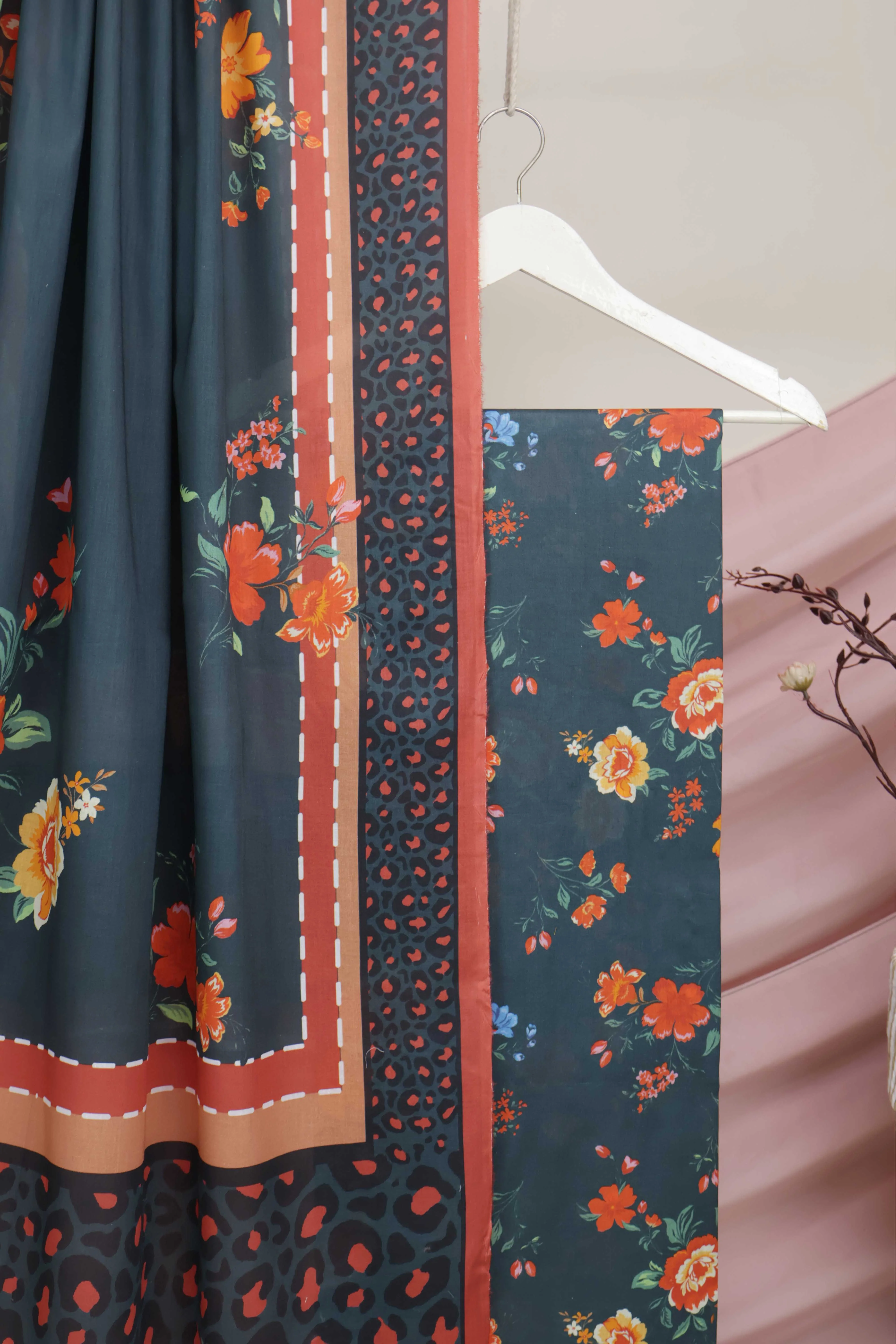 3PC-Lawn Printed Suit 3PSL12 - Image 6