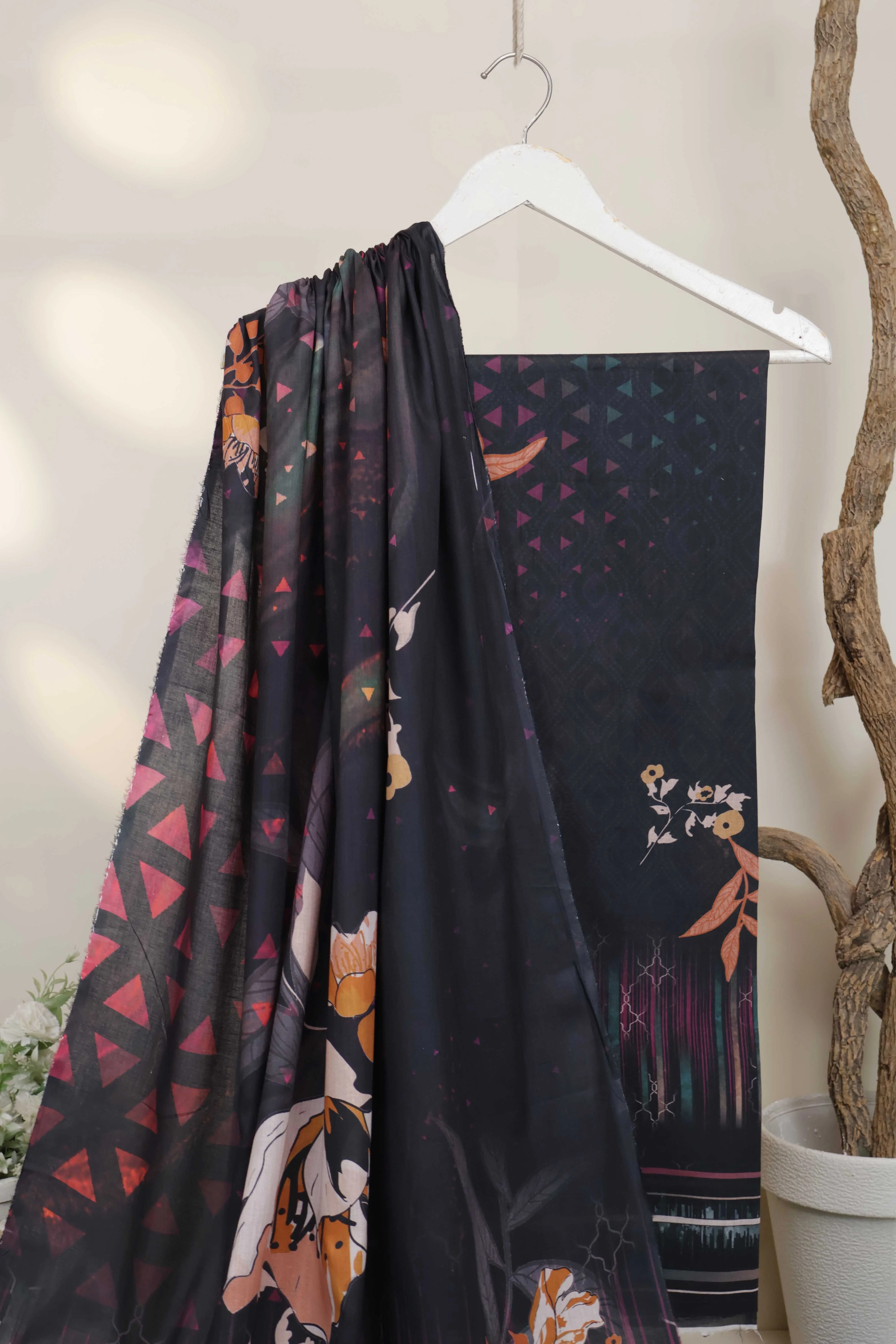 3PC-Lawn Printed Suit 3PSL18 - Image 3