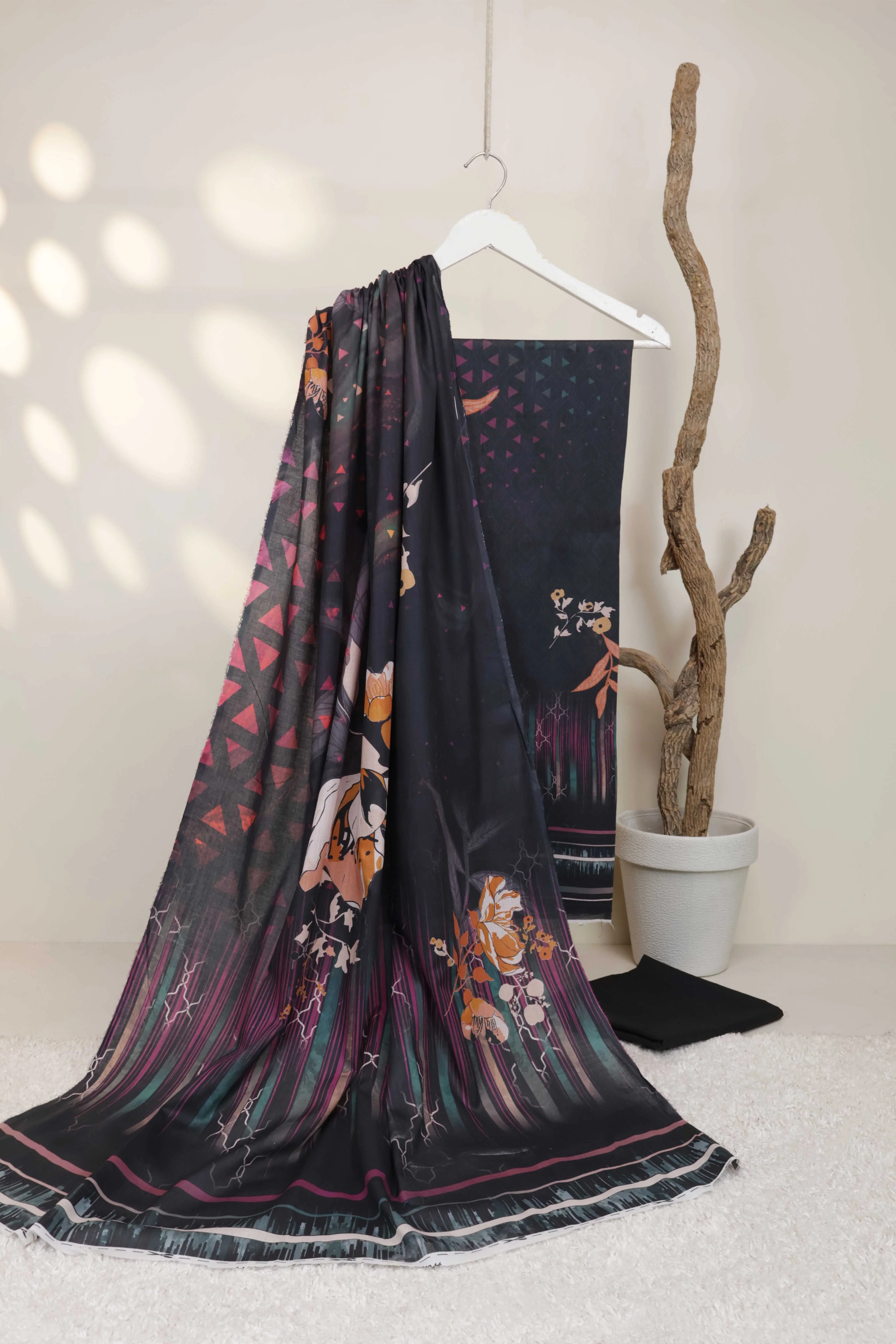 3PC-Lawn Printed Suit 3PSL18 - Image 4