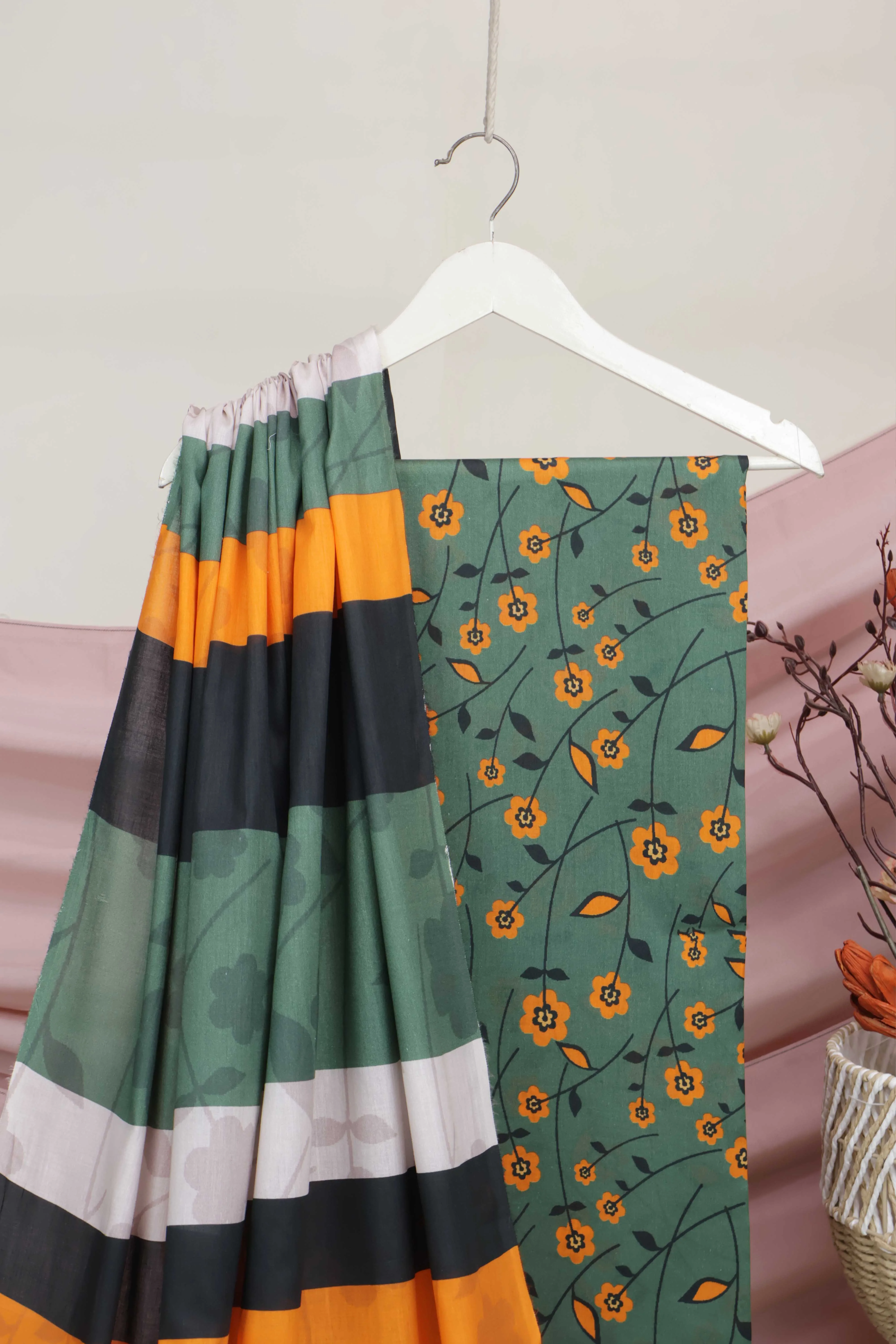 3PC-Lawn Printed Suit 3PSL25 - Image 5