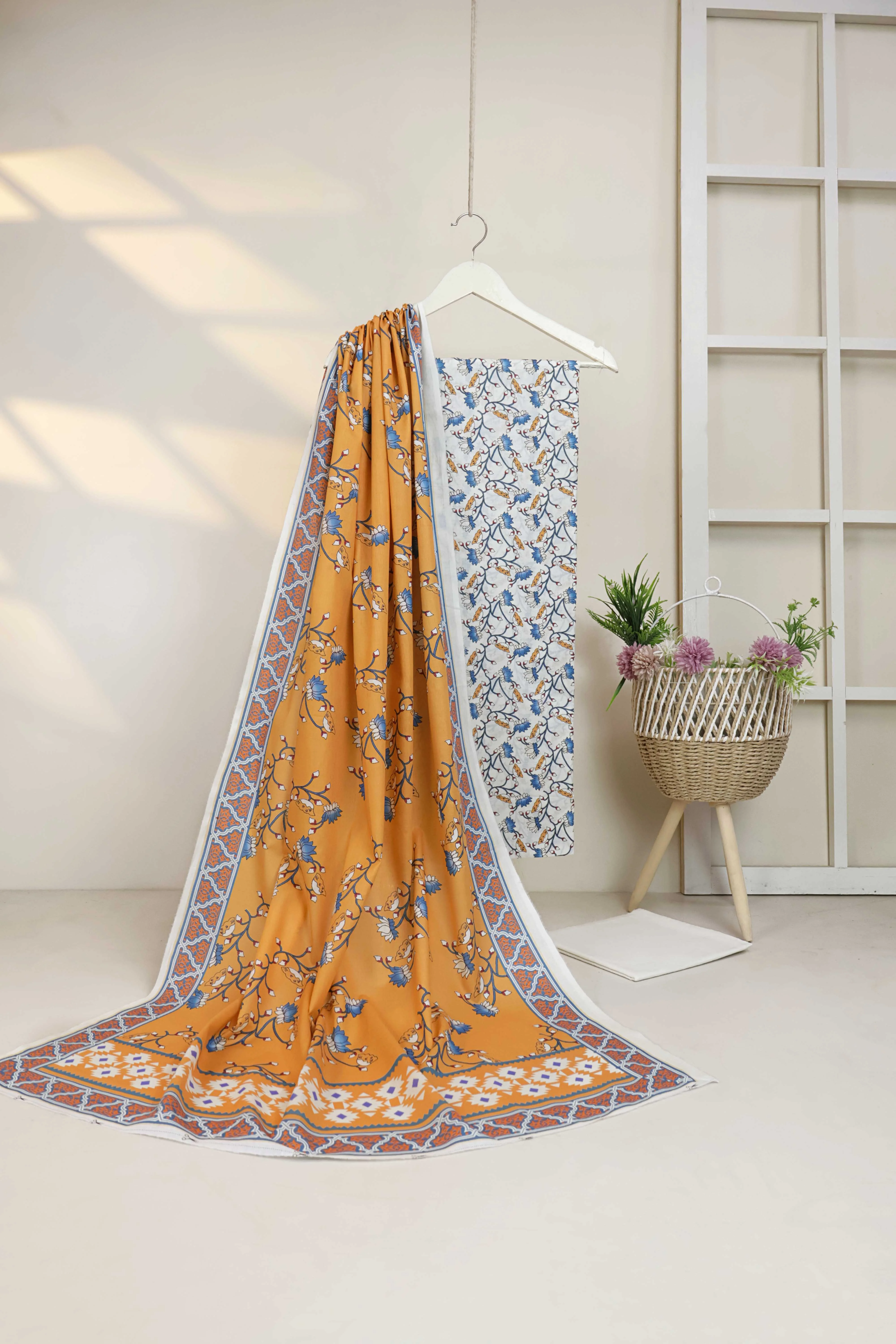 3PC-Lawn Printed Suit 3PSL37 - Image 2