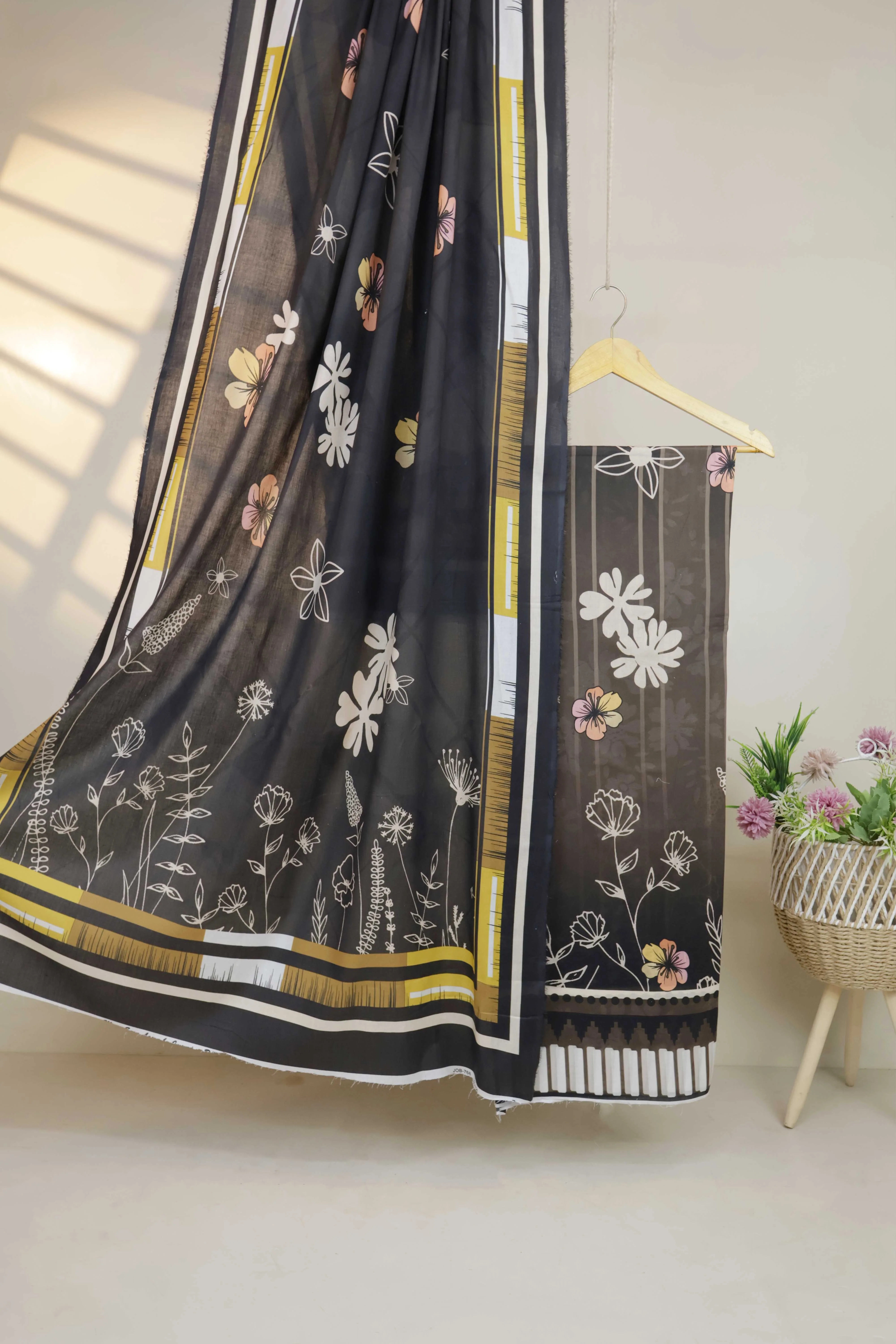 3PC-Lawn Printed Suit 3PSL43 - Image 2