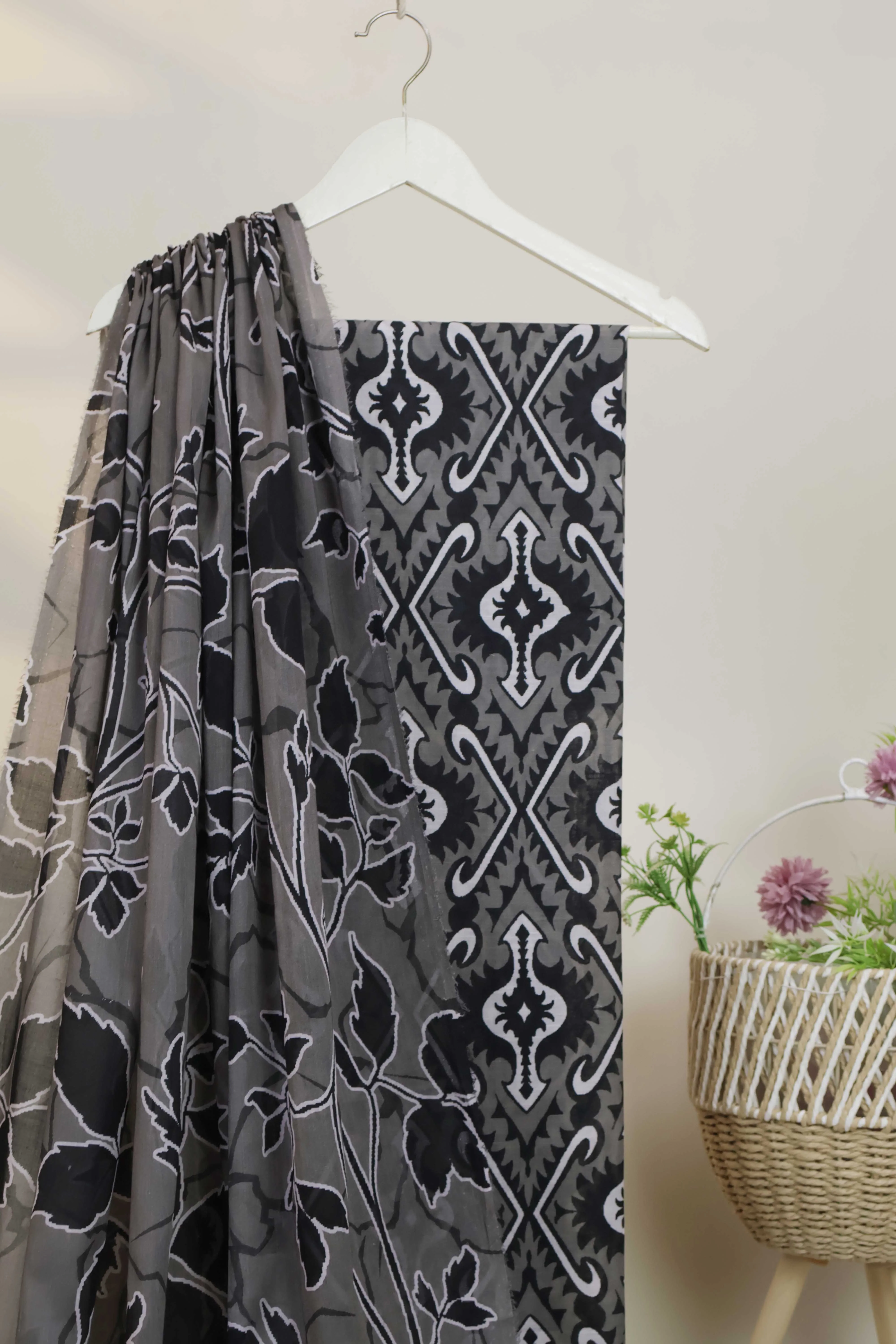 3pc-Lawn Printed Suit PLST16 - Image 5