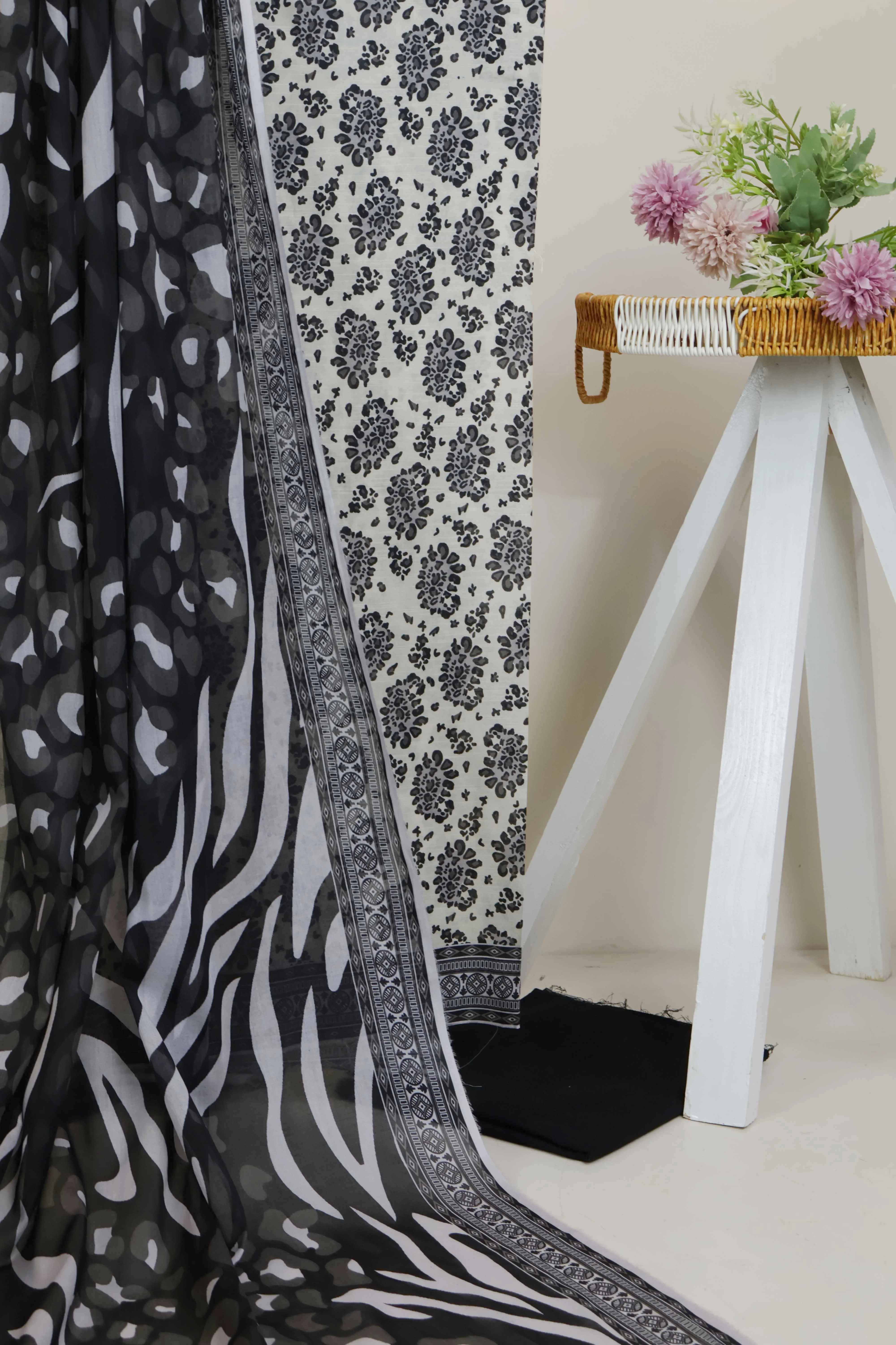 3pc-Lawn Printed Suit H25SLST117 - Image 5