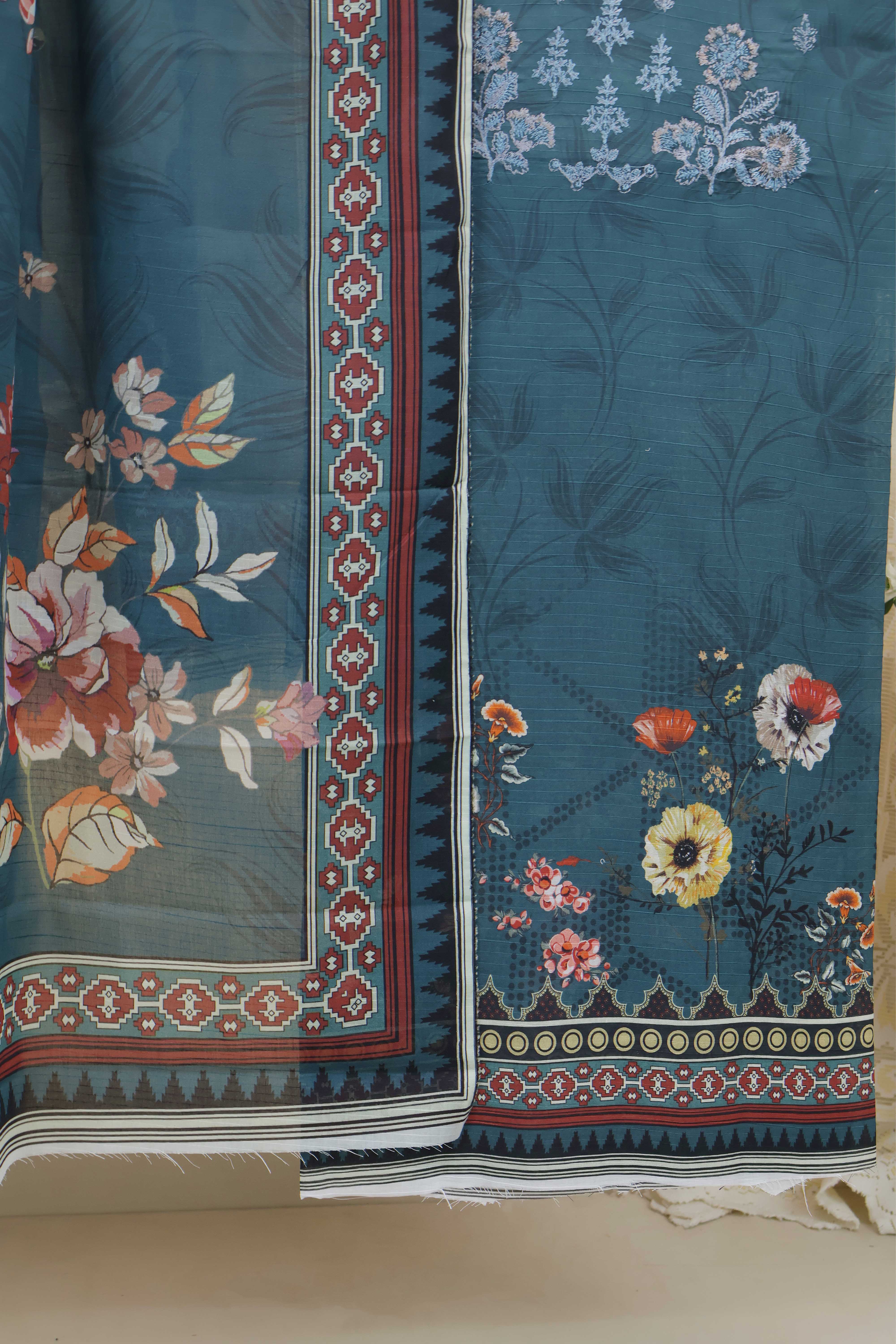 3Piece- Doria Lawn Embroidered Suit L3PHA05 - Image 5