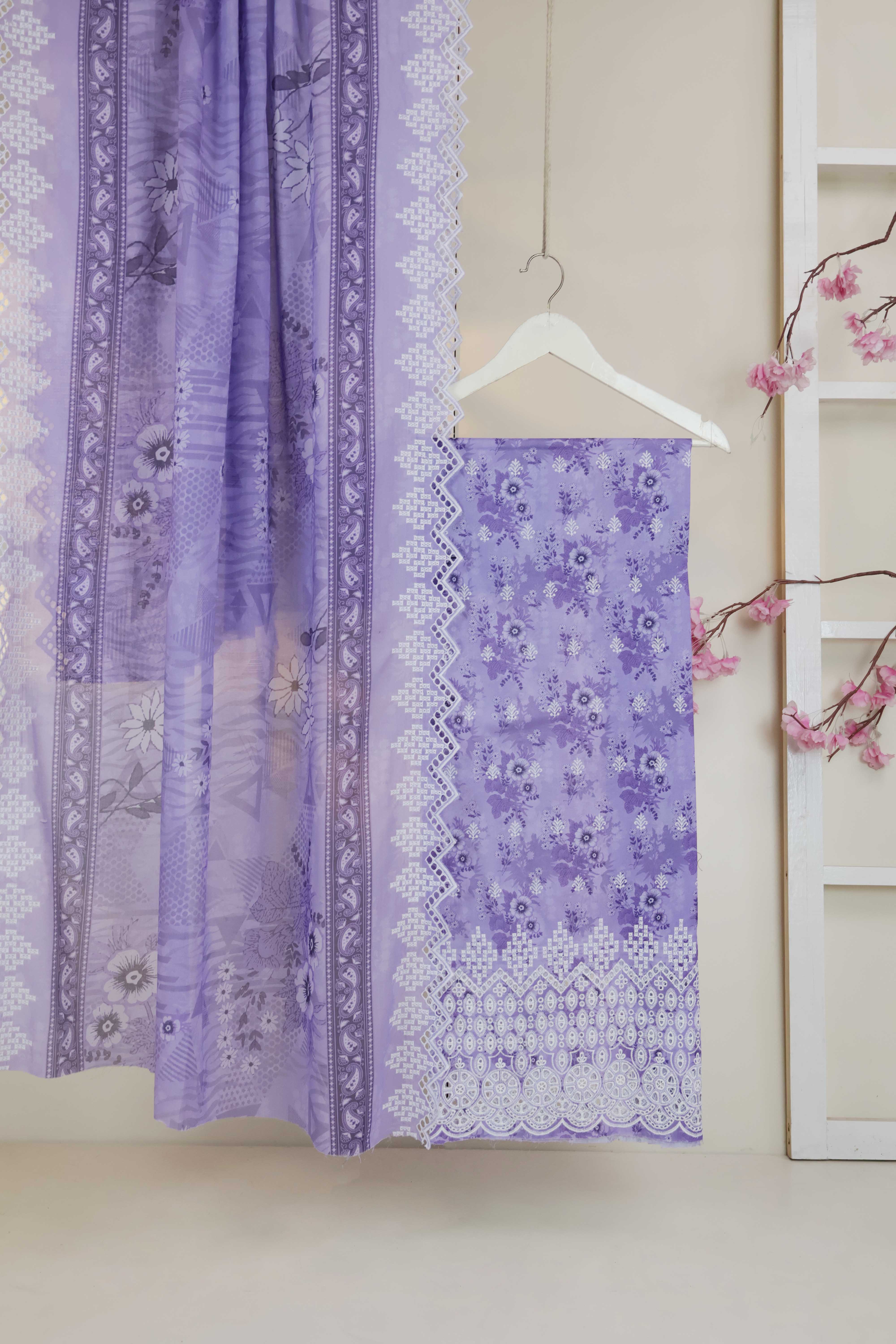 3Piece-Lawn Embroidered Suit v45wr01 - Image 4