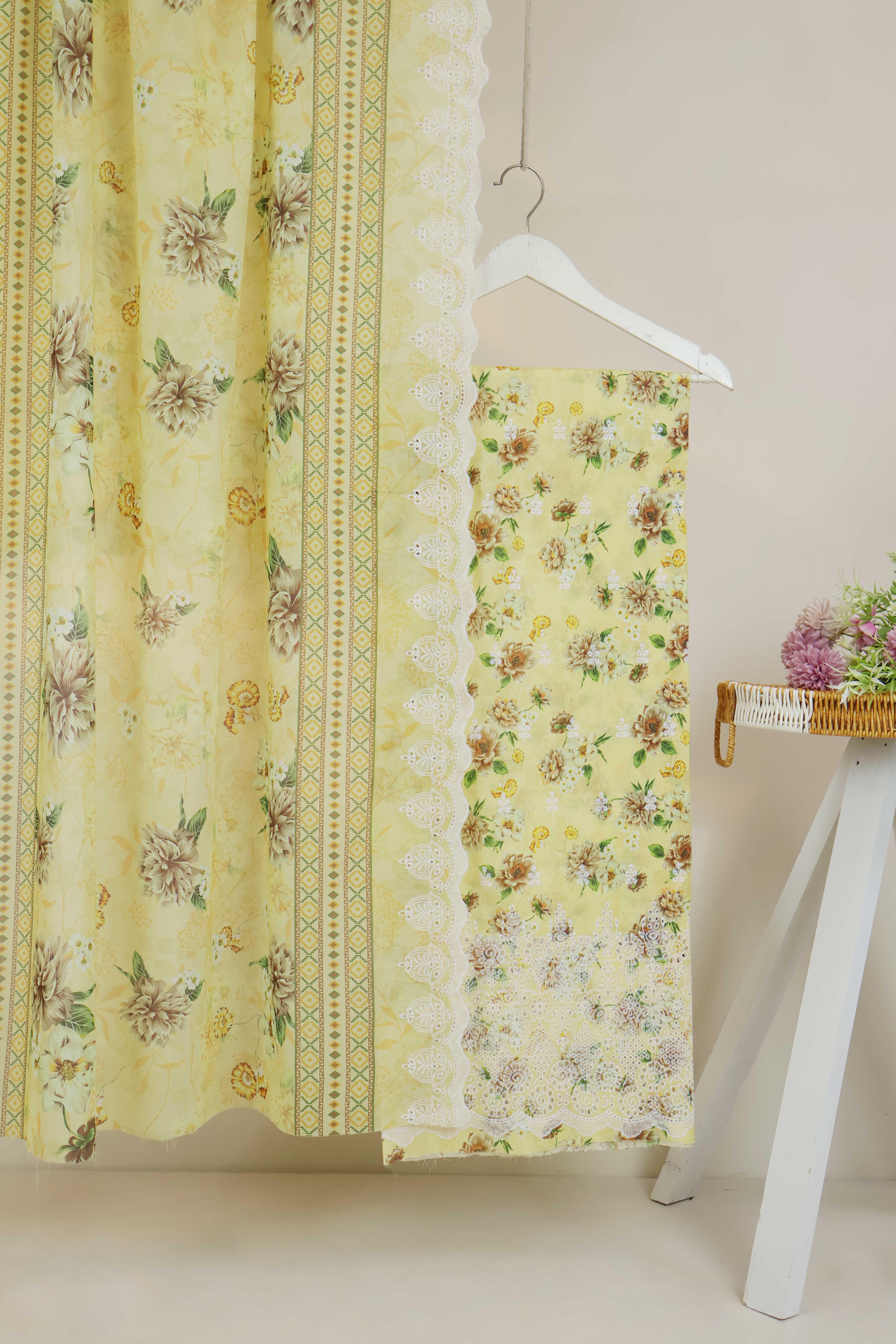 3Piece-Lawn Embroidered Suit v45wr02 - Image 3