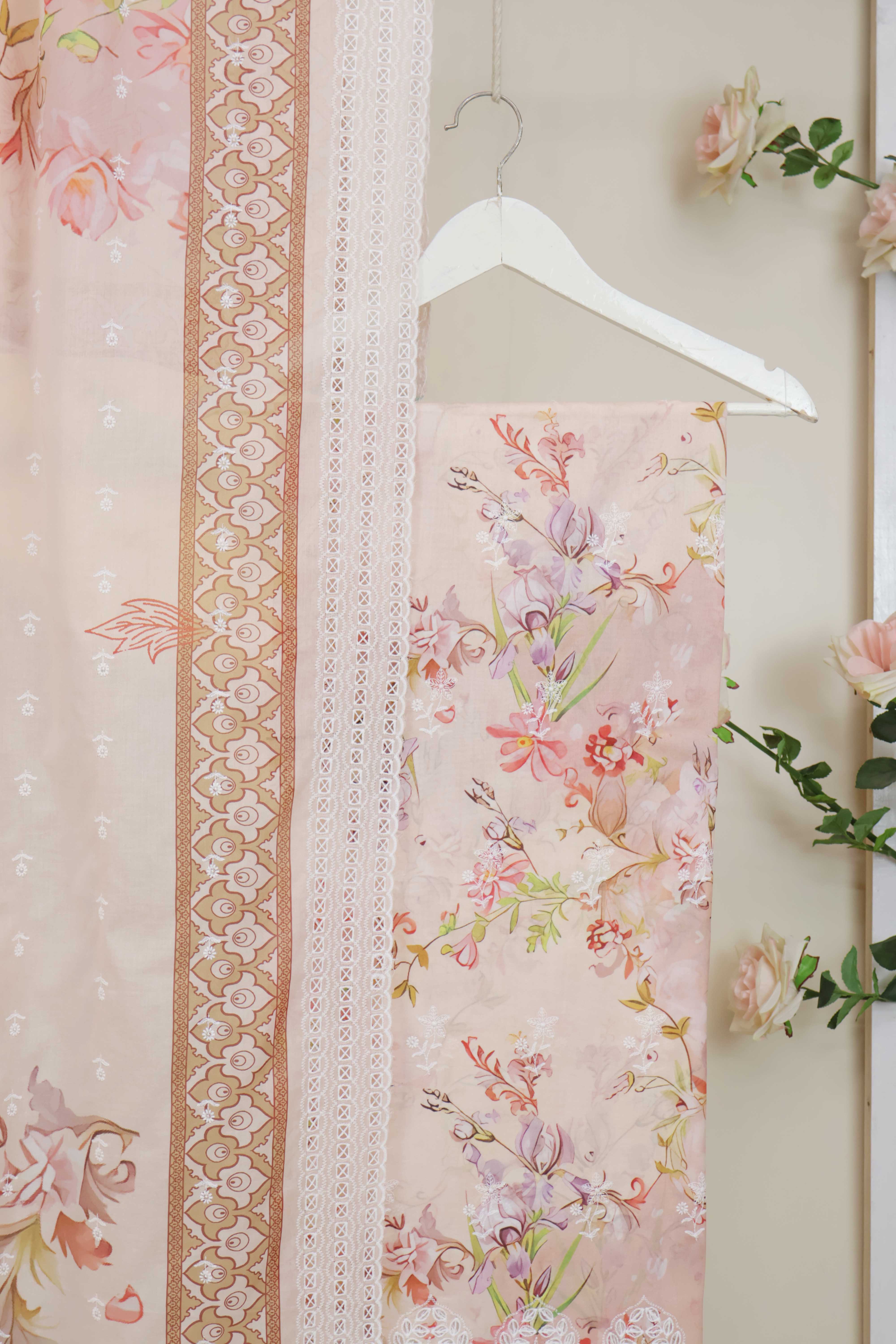 3Piece-Lawn Embroidered Suit V32WR01 - Image 3