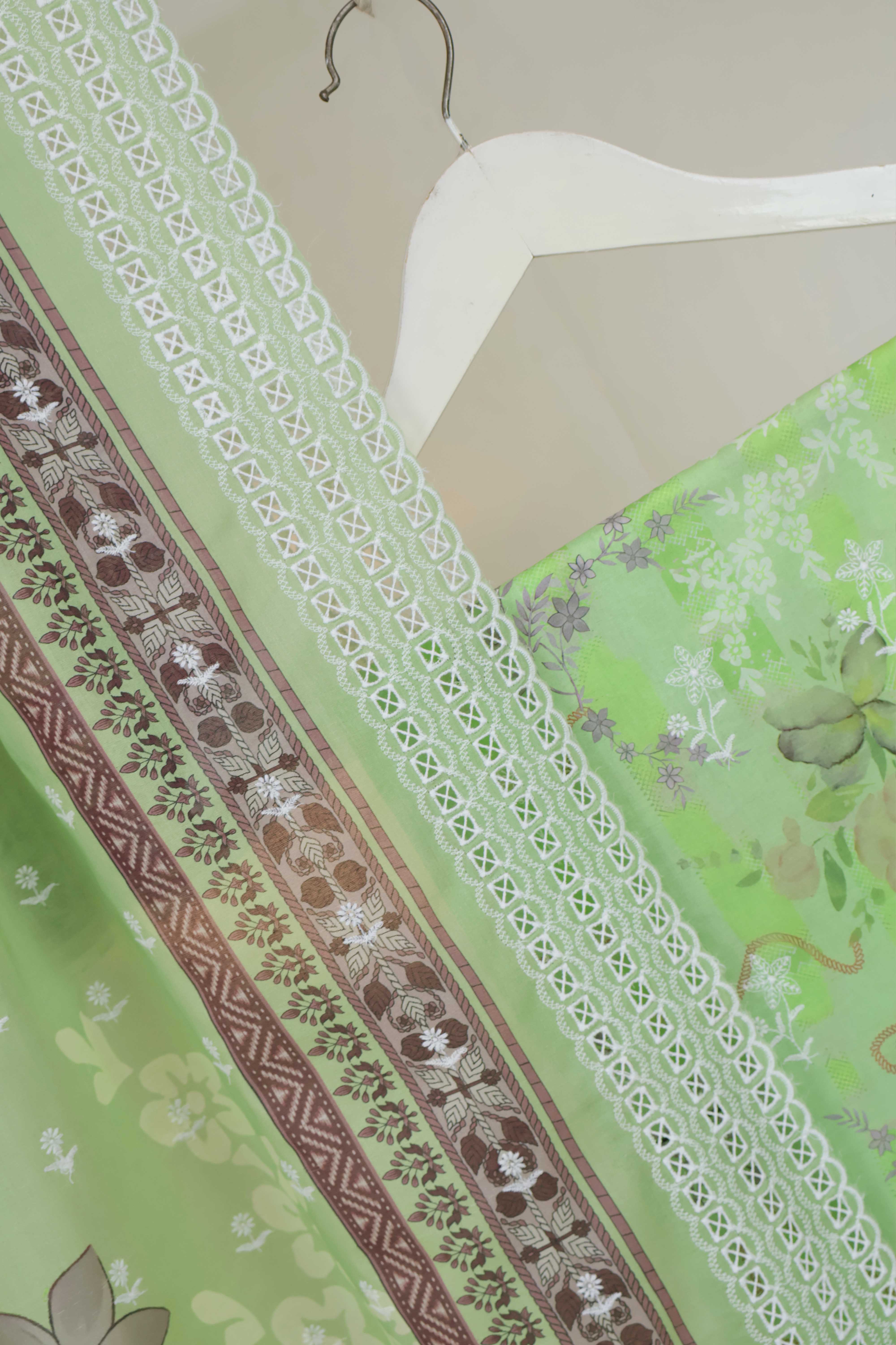3Piece-Lawn Embroidered Suit V32WR06 - Image 4