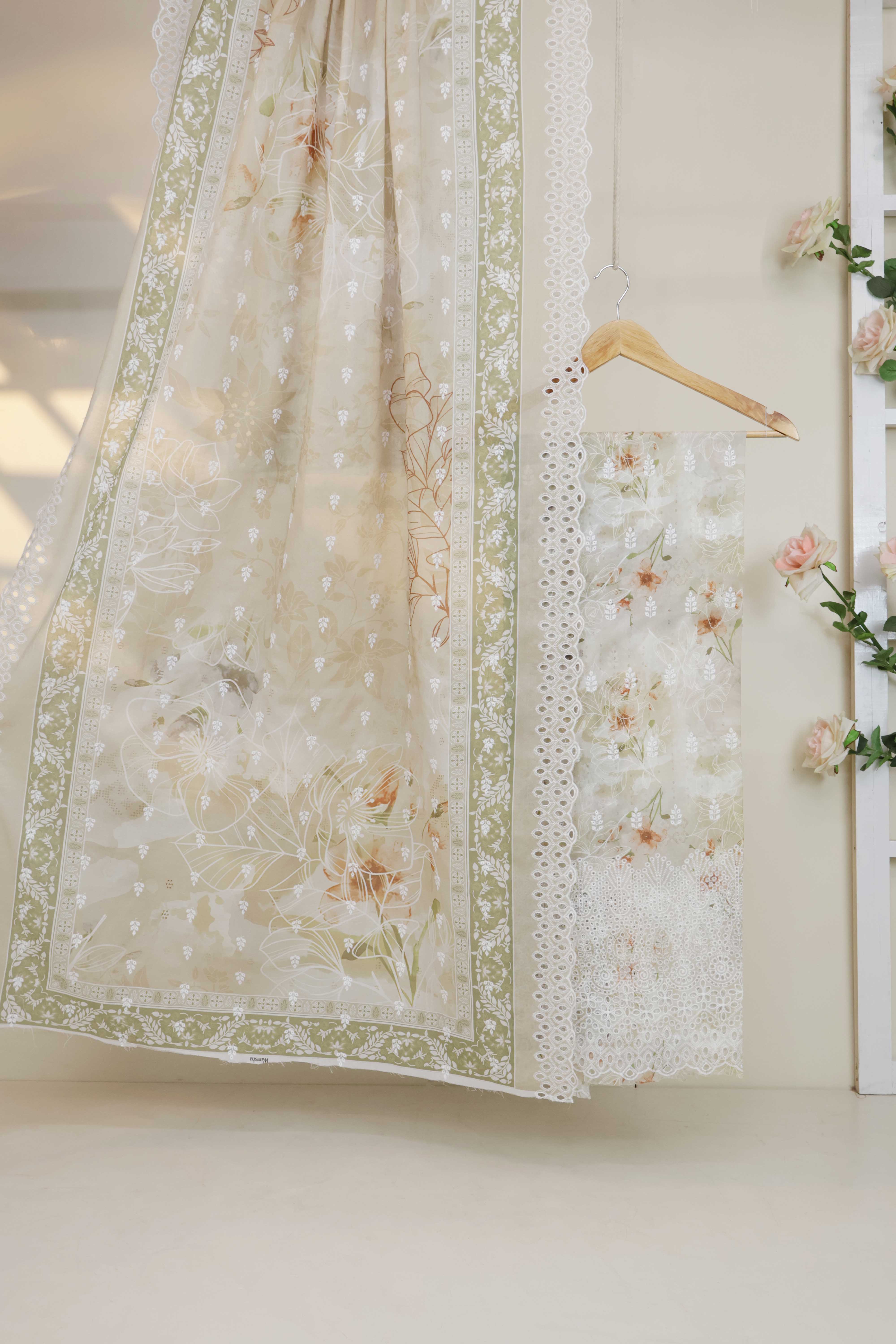 3Piece-Lawn Embroidered Suit V32WR10 - Image 2