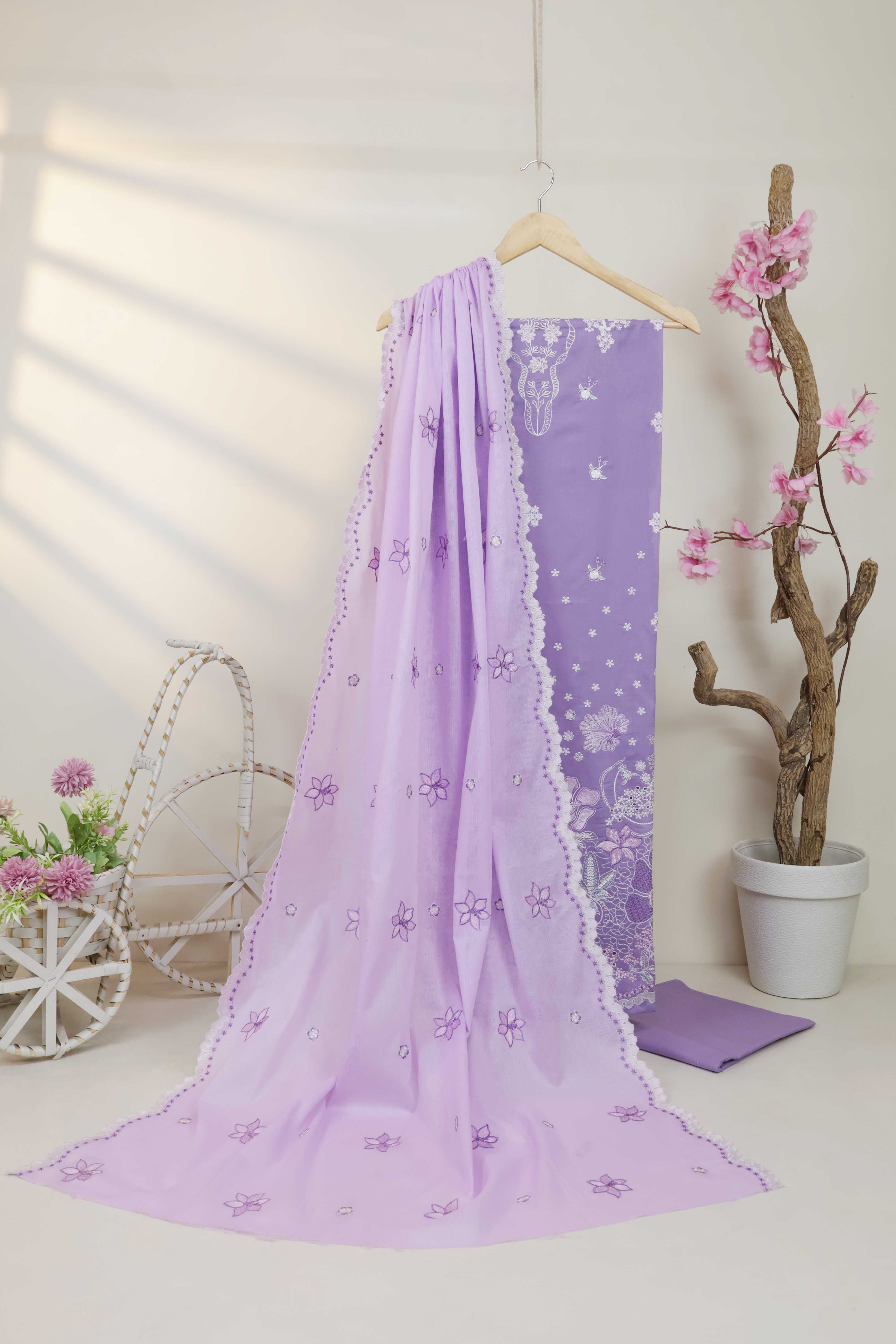 3Piece-Lawn Embroidered Suit V34WR03 - Image 2
