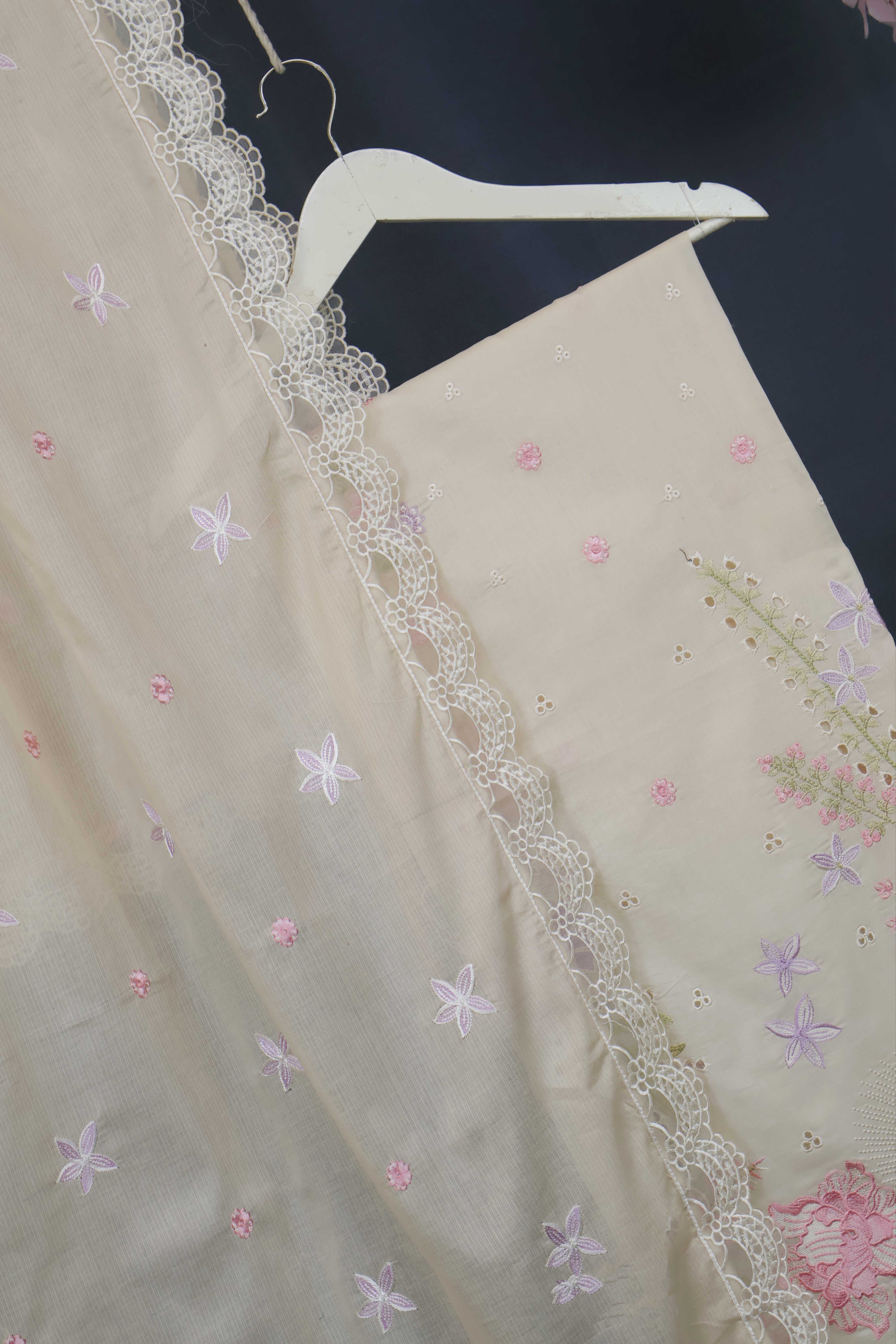 3Piece-Lawn Embroidered Suit V34WR05 - Image 6