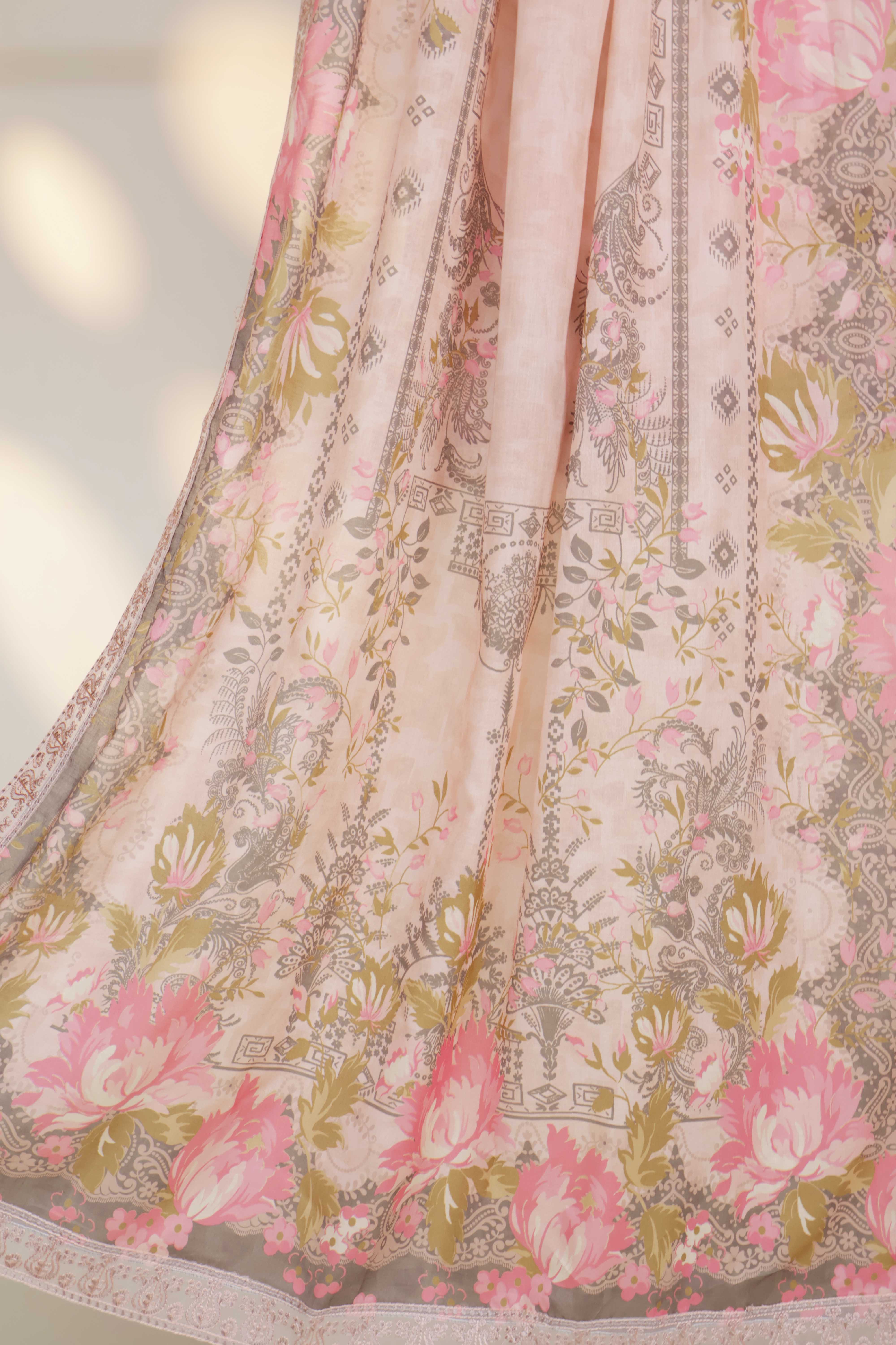 3Piece-Lawn Embroidered Suit V3D06 - Image 5