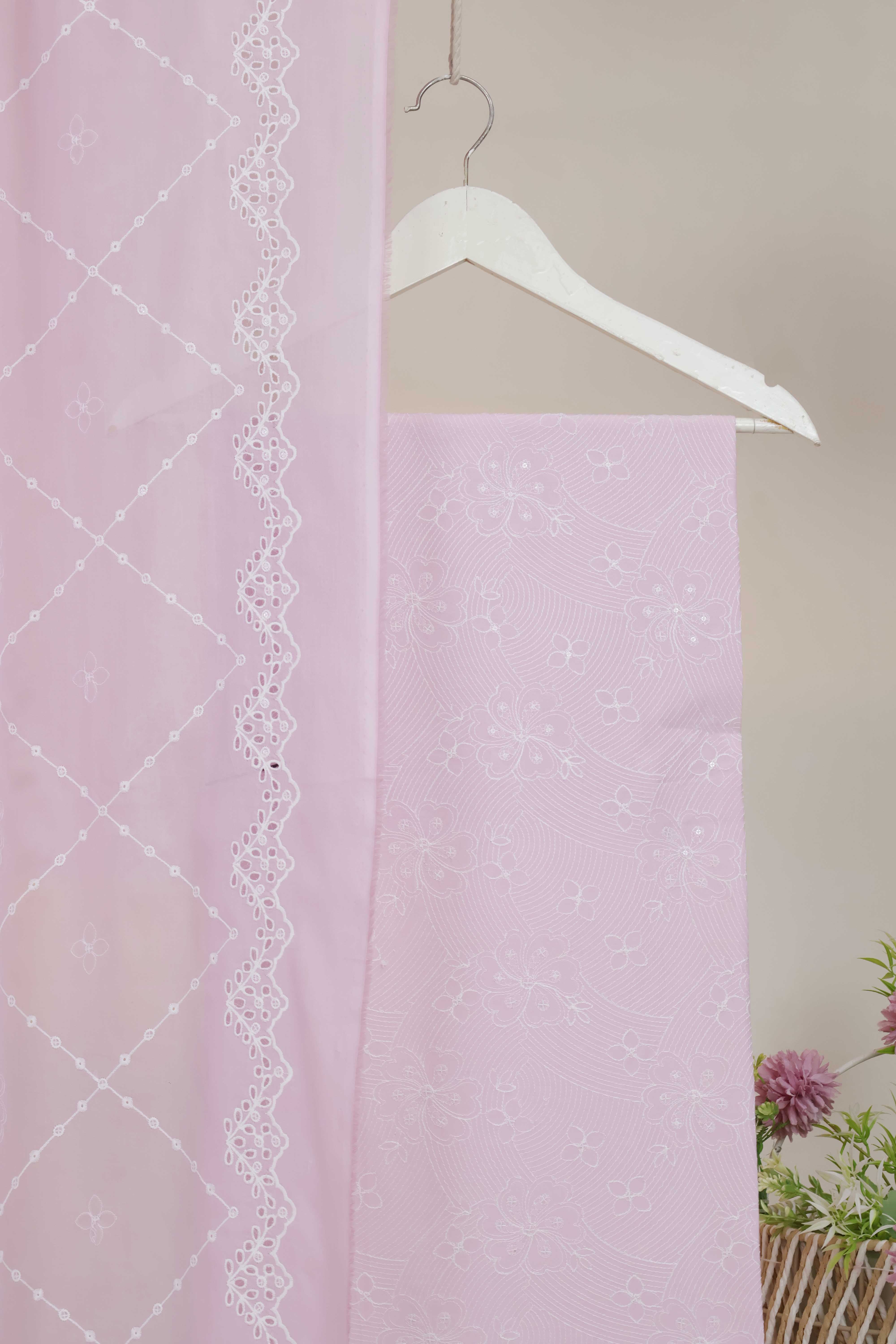 3Piece-Lawn Embroidered Suit V46WR01 - Image 5