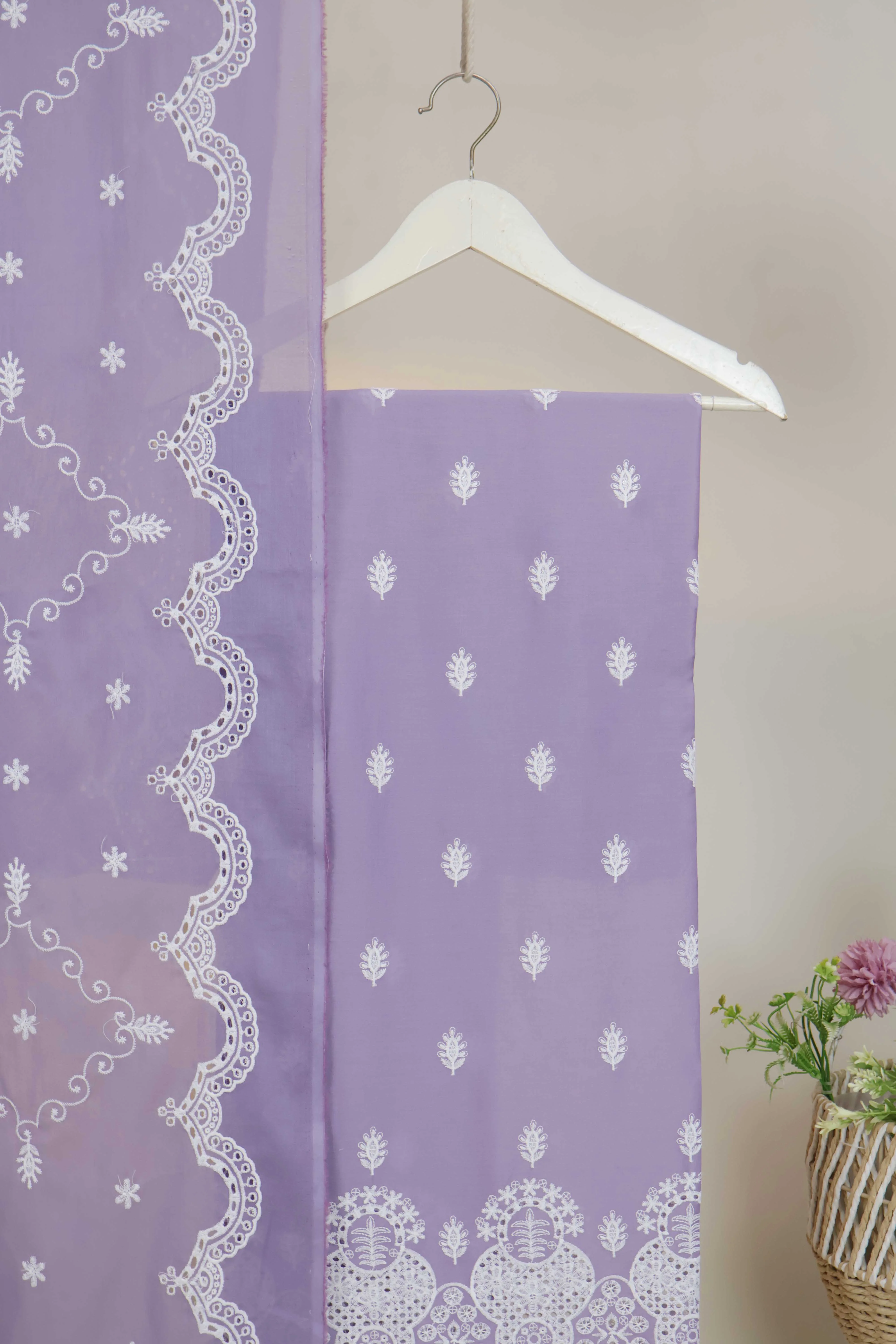 3Piece-Lawn Embroidered Suit V46WR02 - Image 5