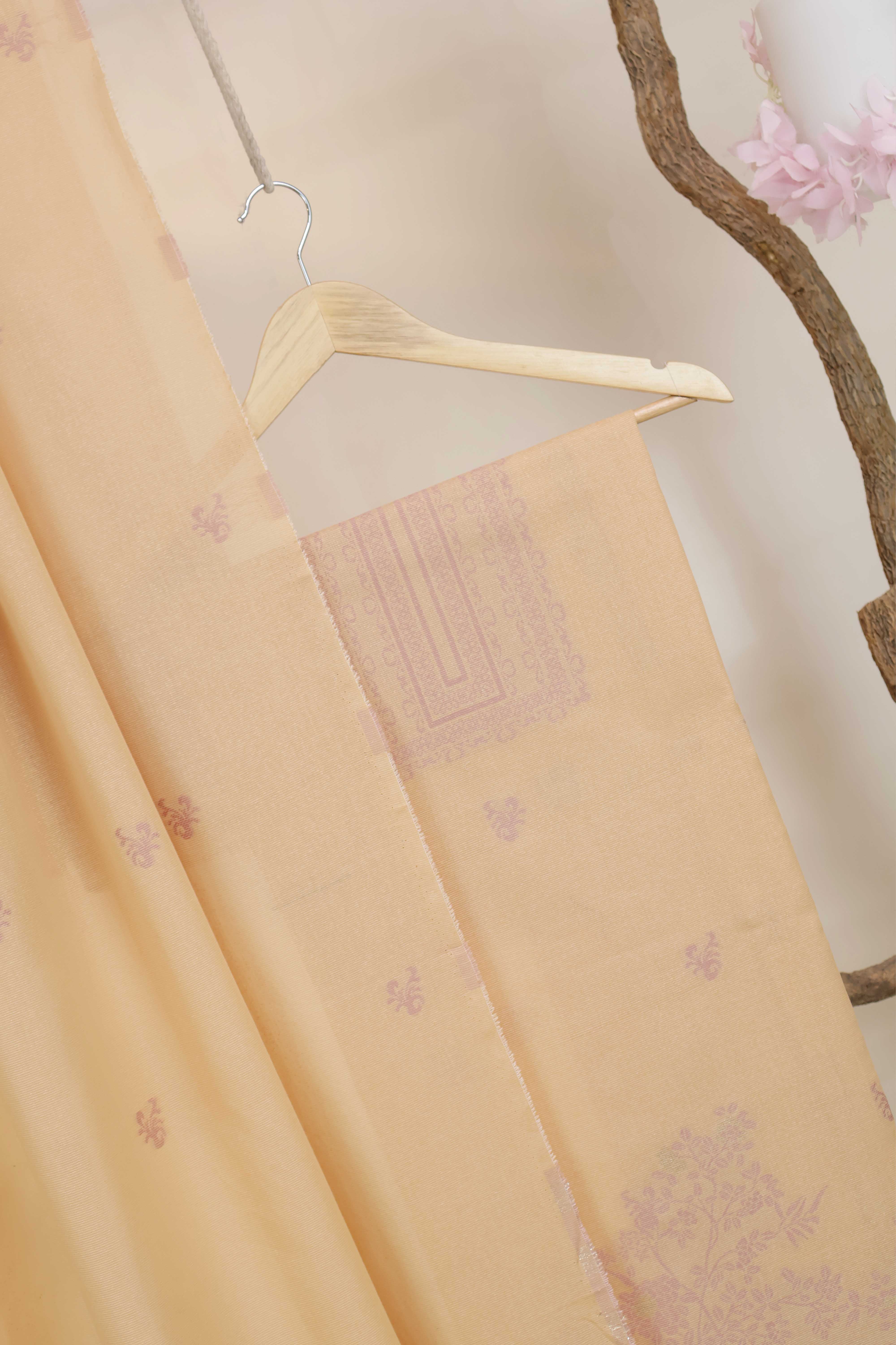 3Piece-Lawn Karandi Jacquard Suit KV8WR01 - Image 4