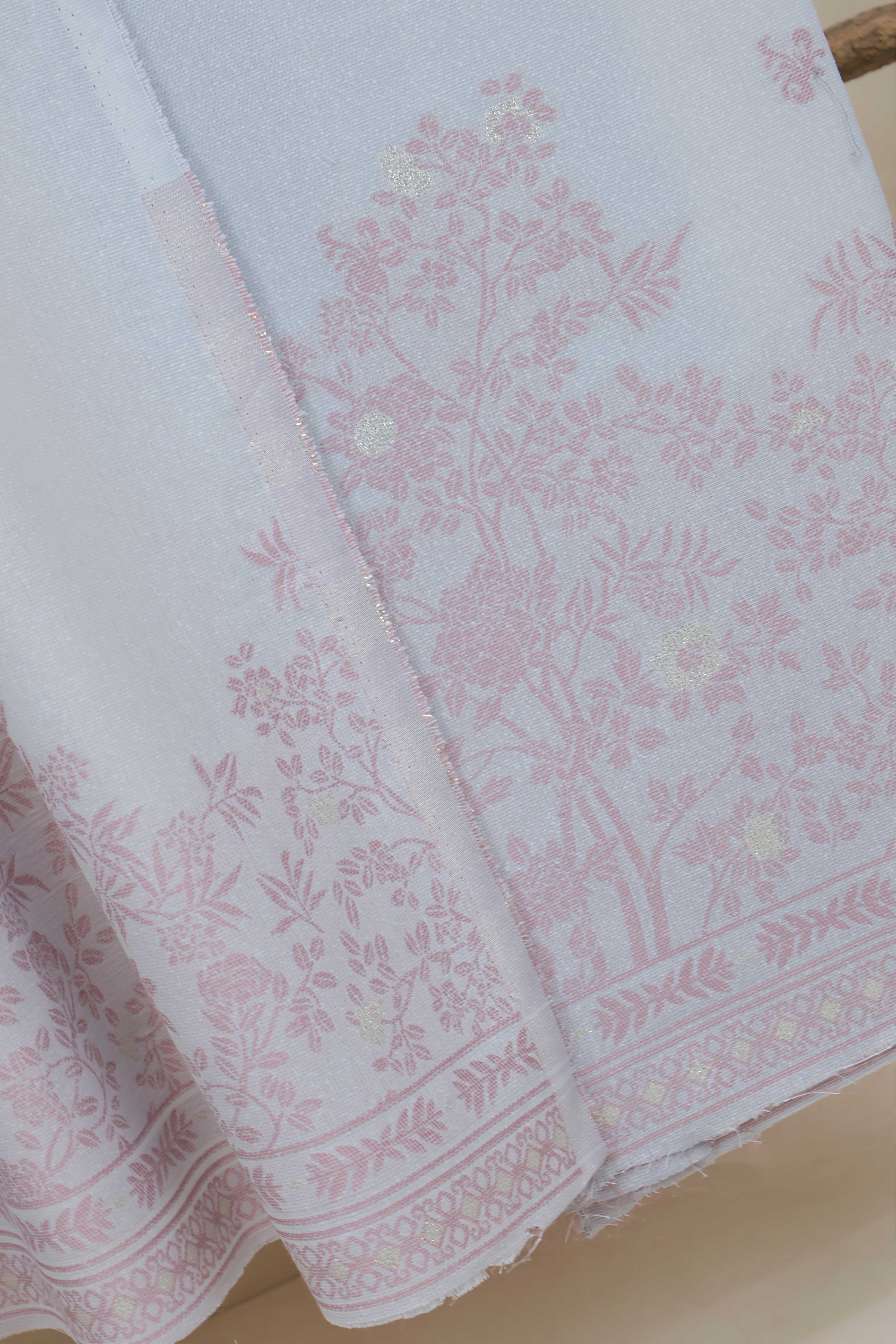 3Piece-Lawn Karandi Jacquard Suit KV8WR02 - Image 4