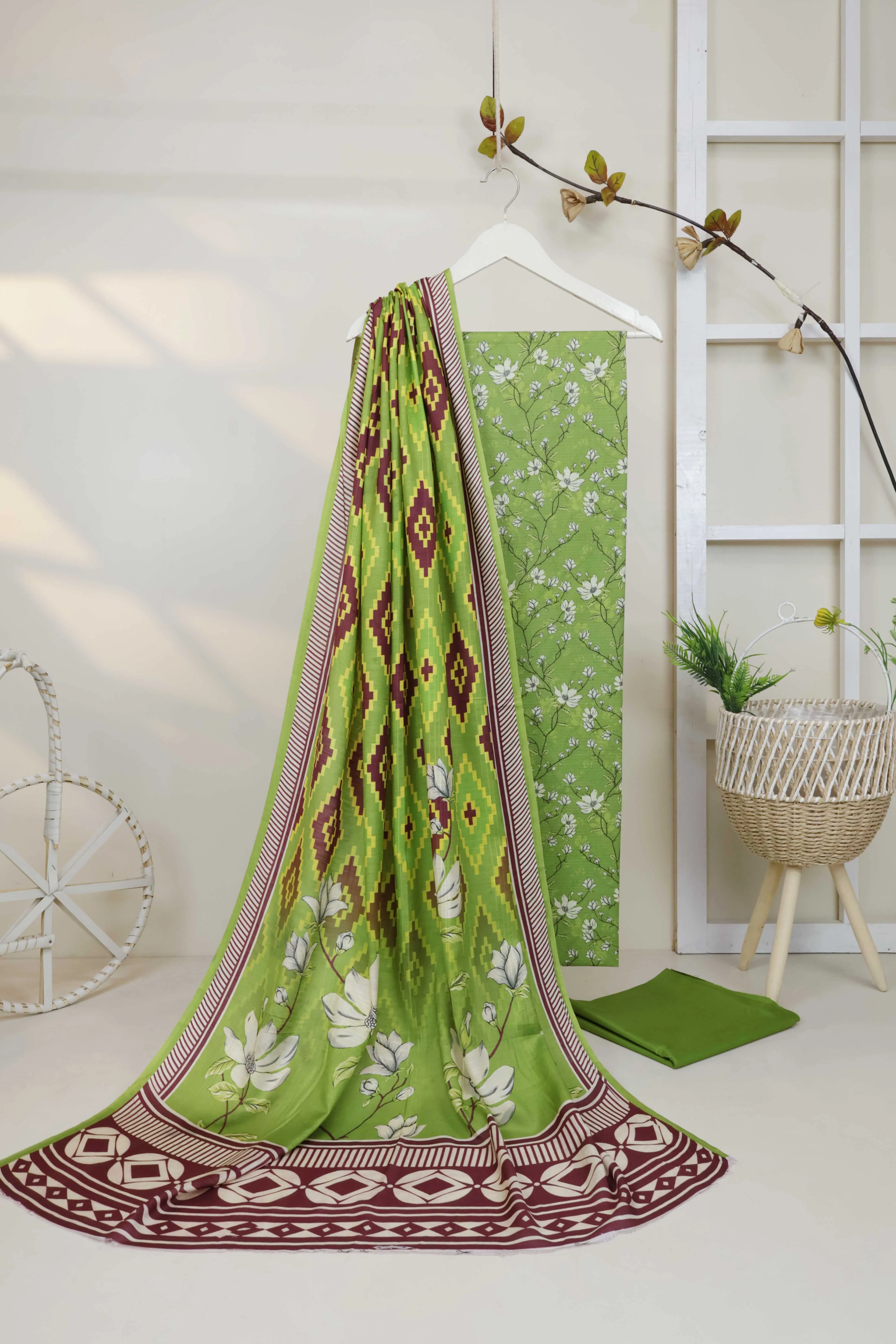 3Piece - Printed Doriya Lawn Suit H25SLST94