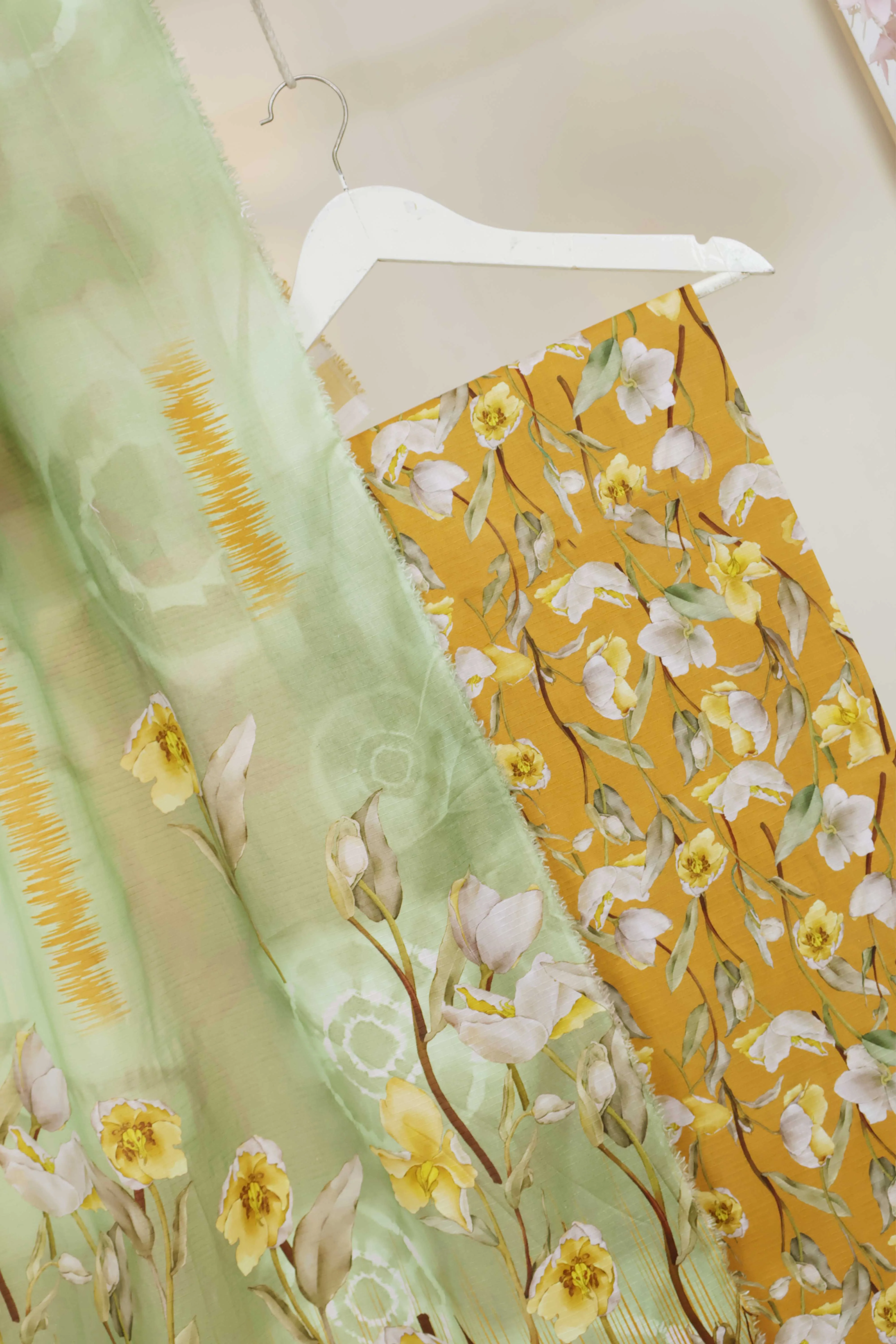 3Piece - Printed Doriya Lawn Suit L3PSR02 - Image 5