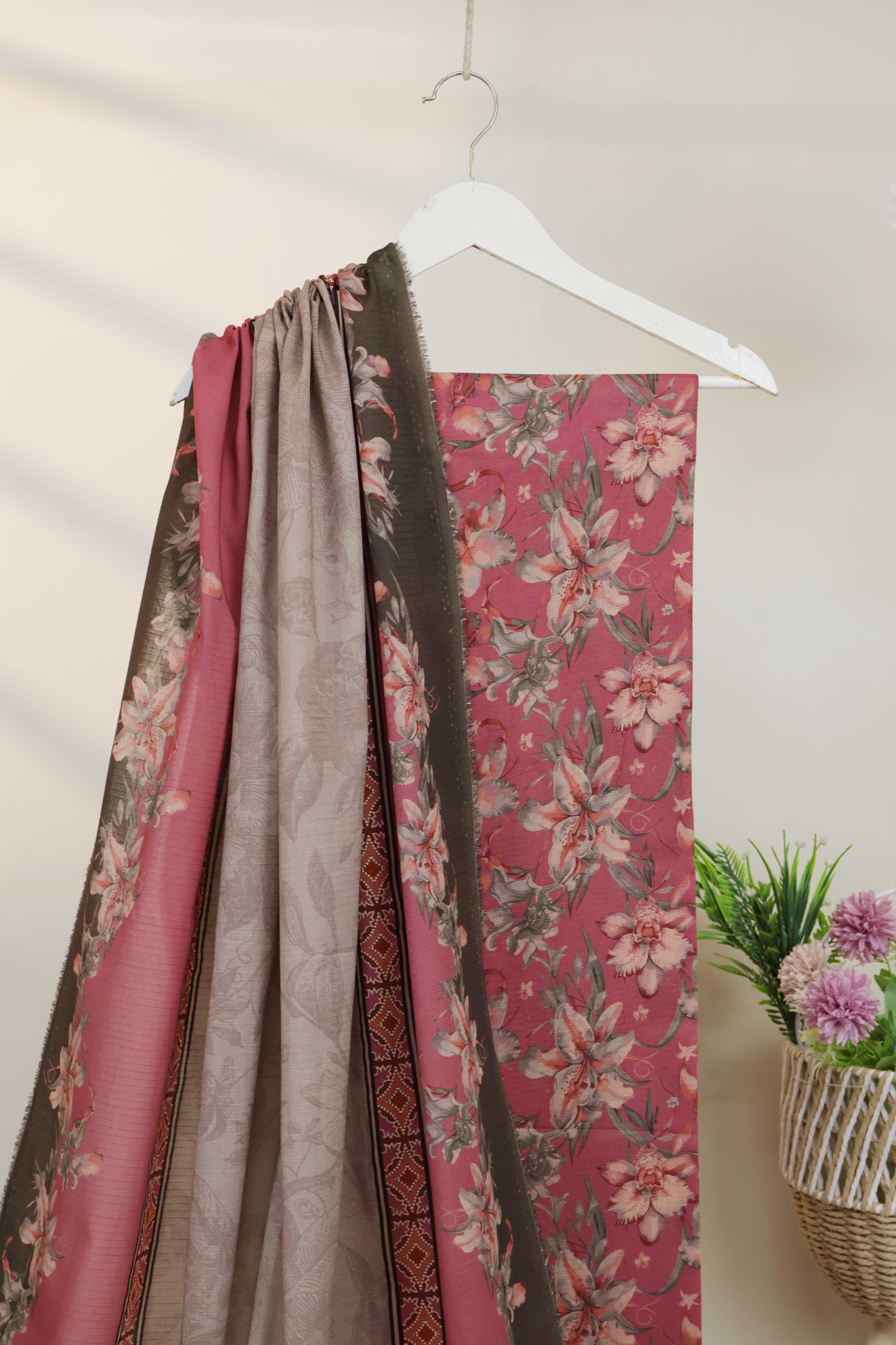 3Piece - Printed Doriya Lawn Suit L3PSR04 - Image 3