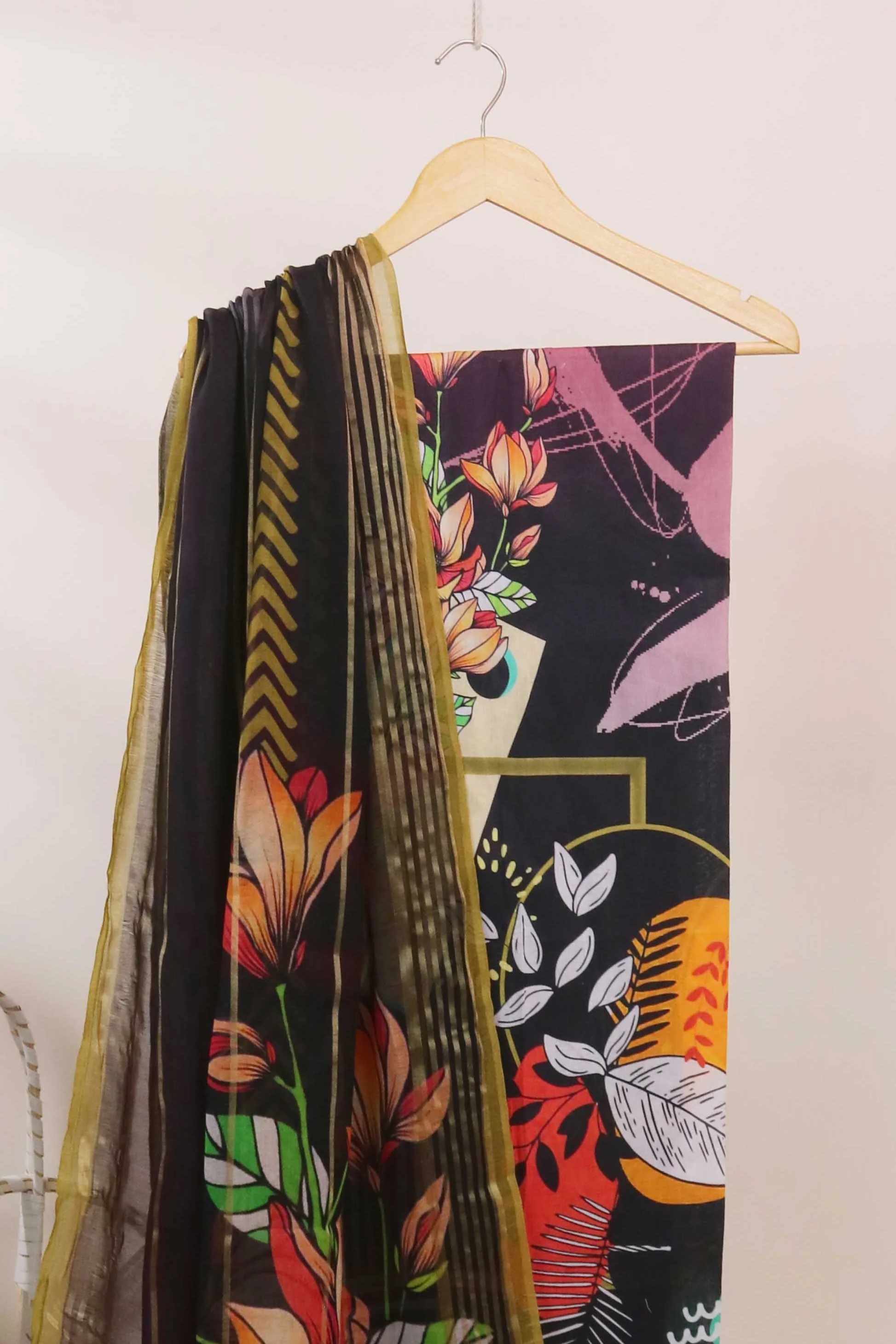 3Piece - Printed Lawn Suit POP ART GJPA2401A16 - Image 2