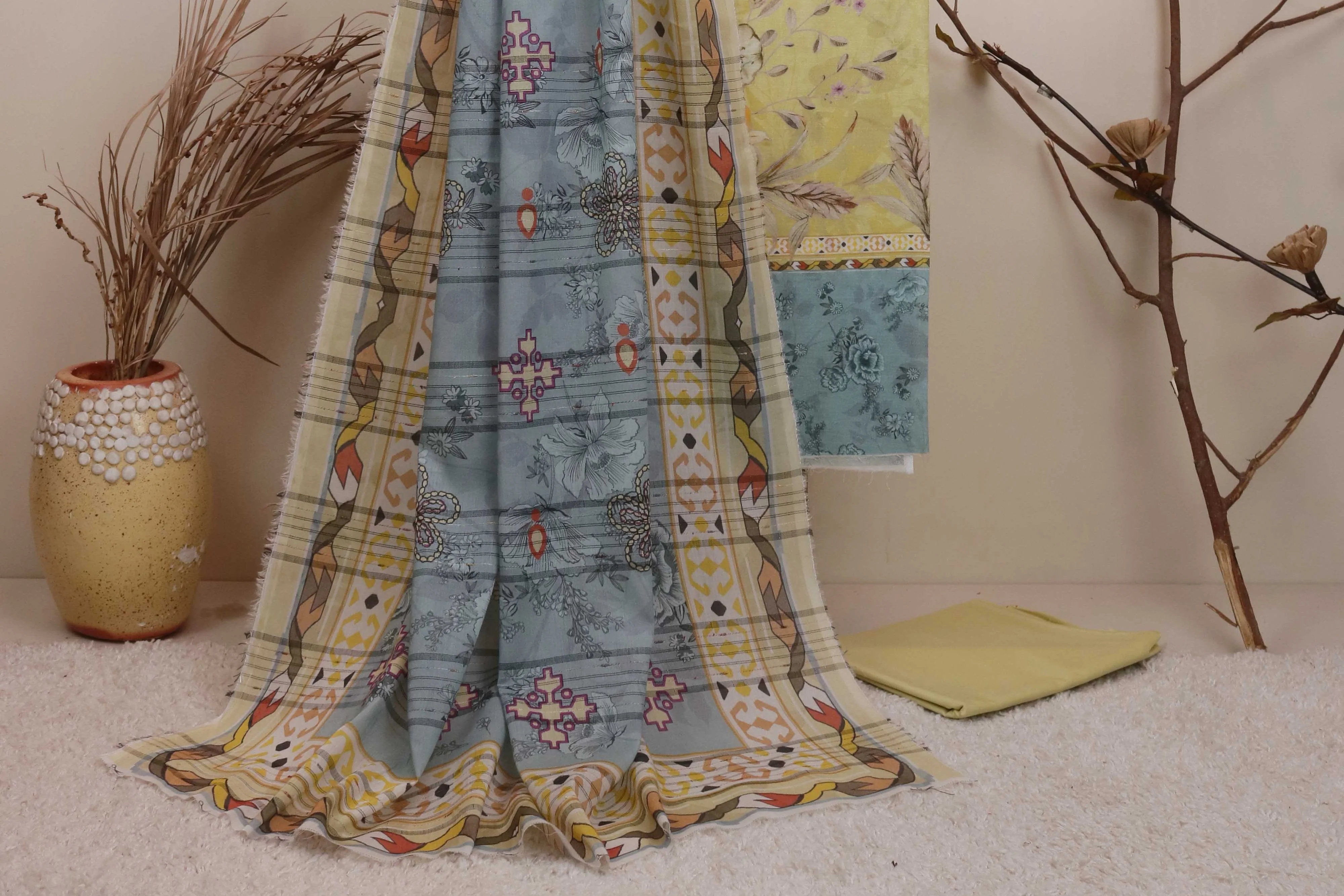 3Piece - Superior Printed Lawn Suit Carnation CR18 - Image 3