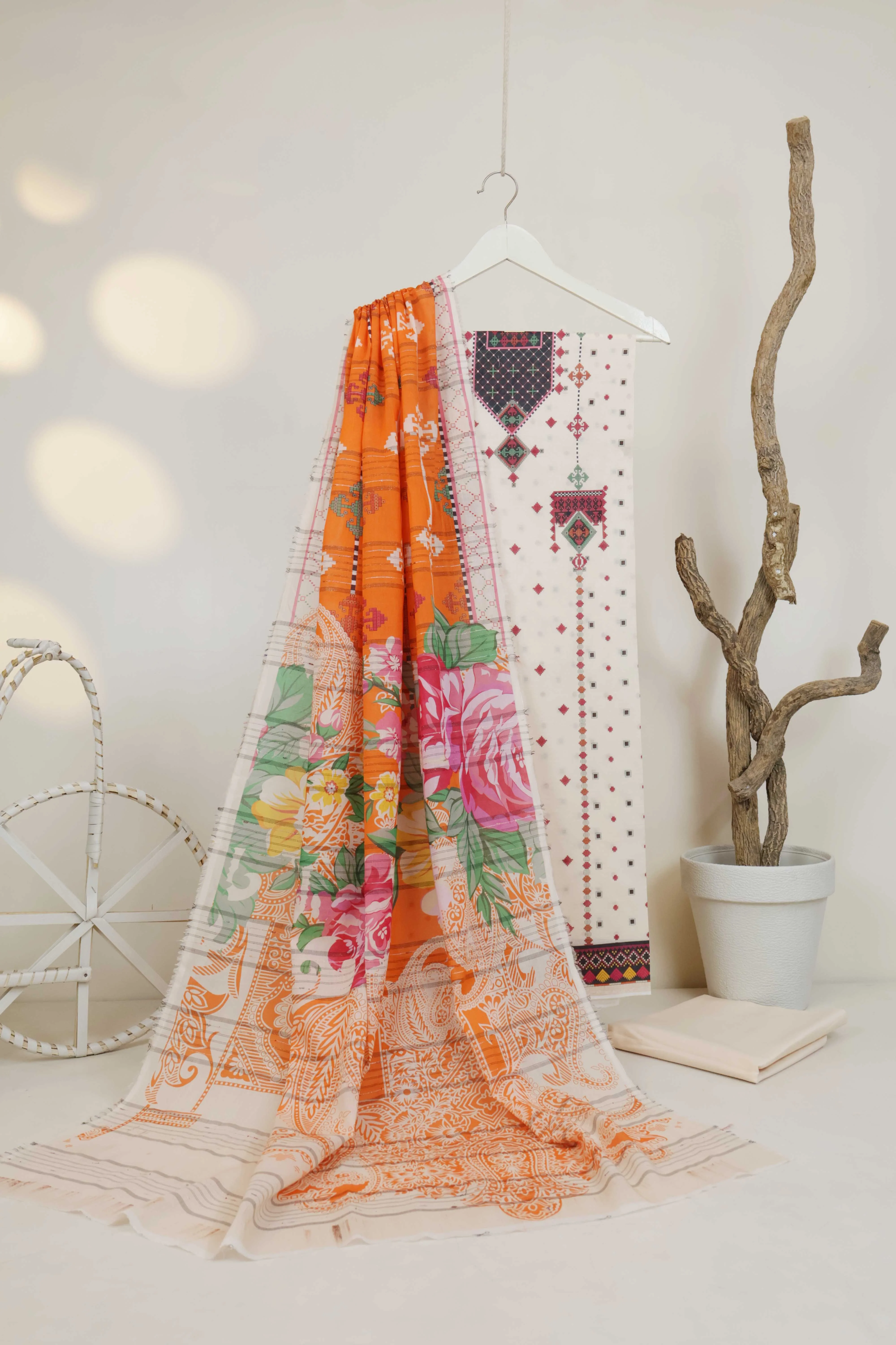 3Piece - Superior Printed Lawn Suit Carnation CR26
