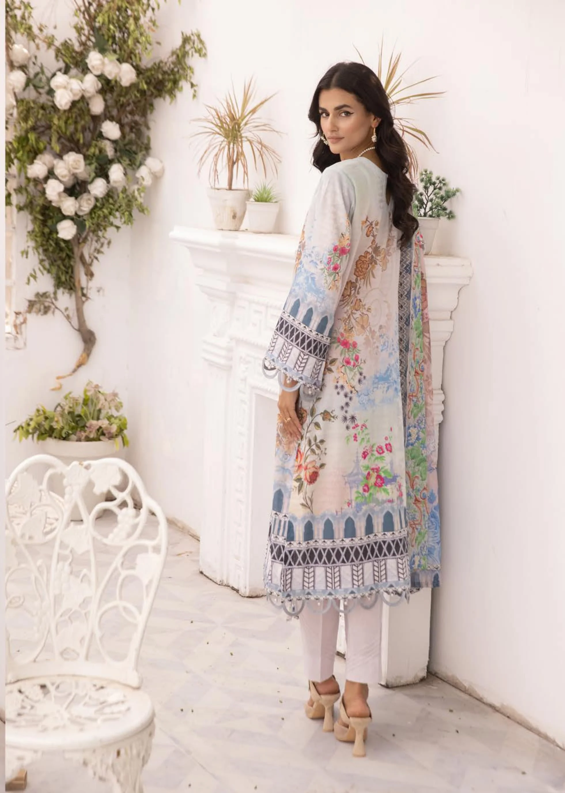 3Piece - Superior Printed Lawn Suit Carnation D031 - Image 2
