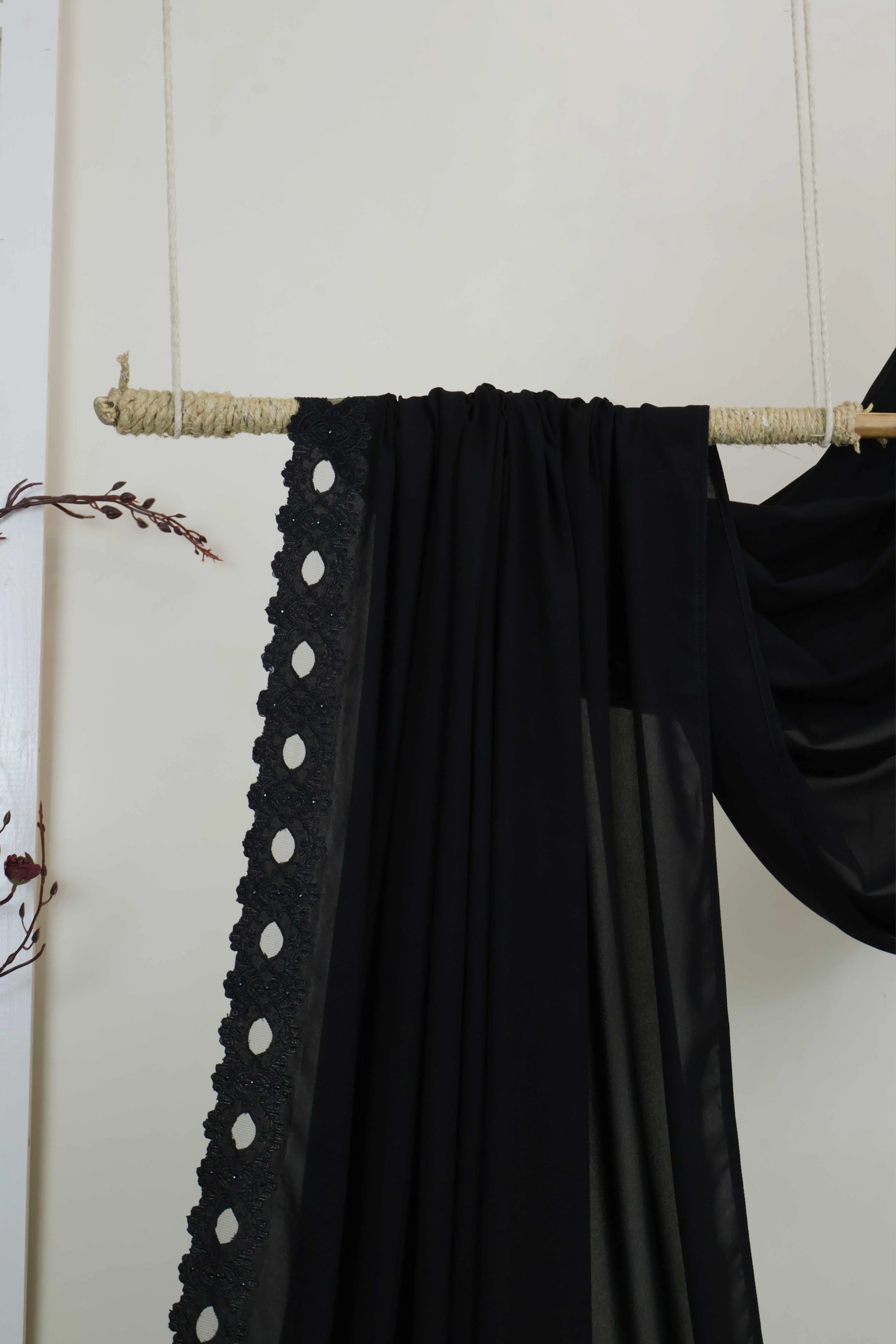 Embroidered Boarder Shawl HLSH168 - Image 5
