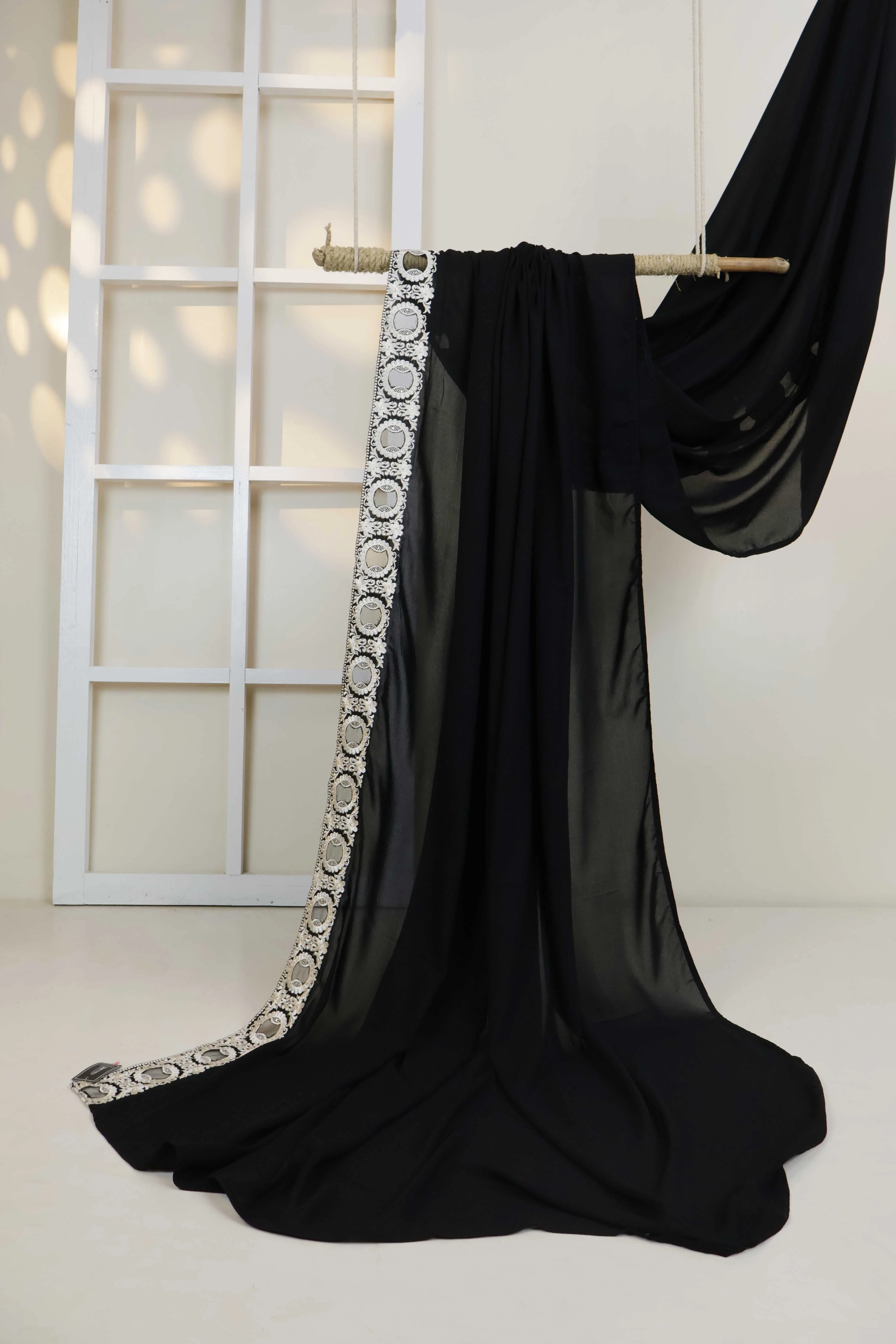 Embroidered Boarder Shawl HLSH171 - Image 5