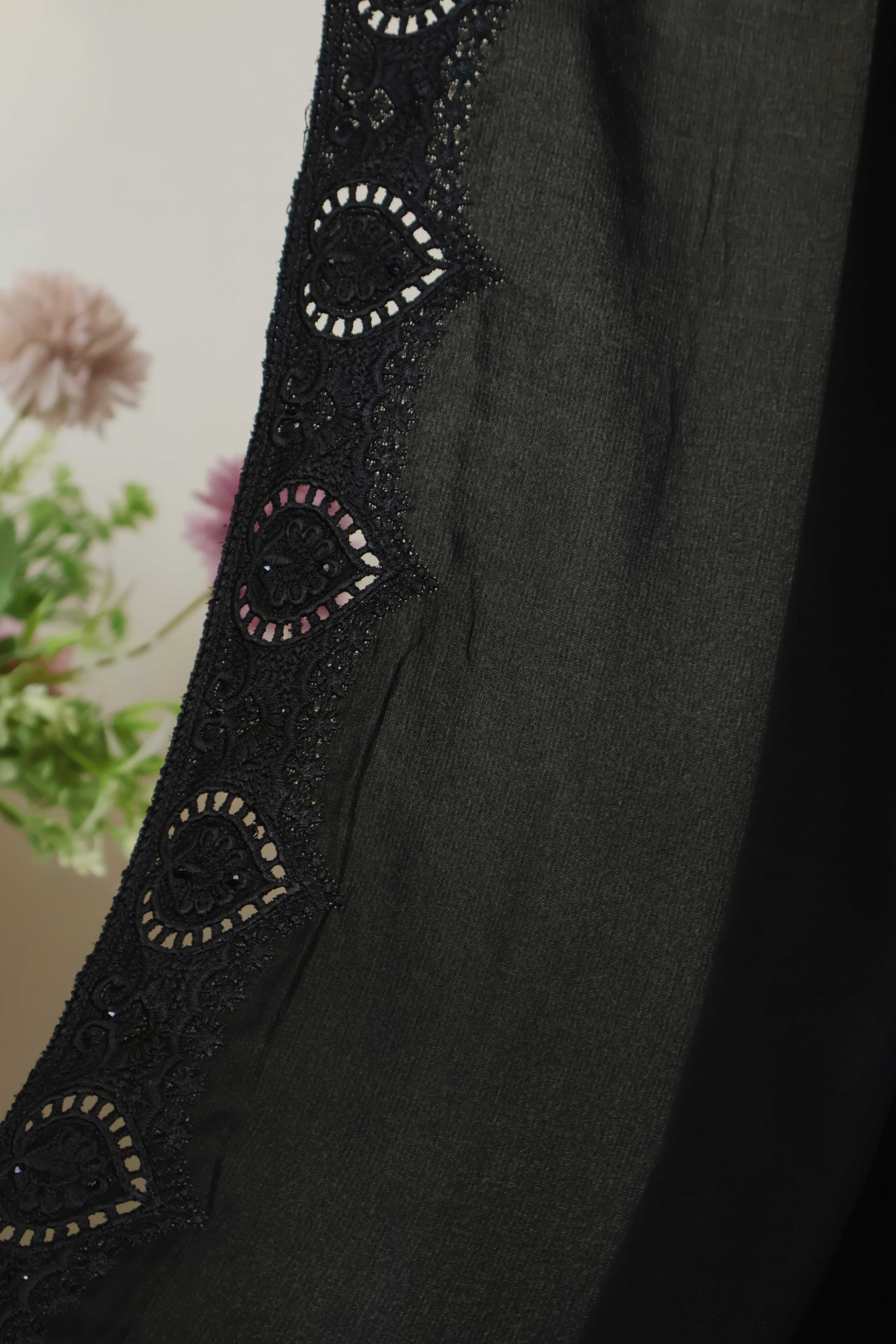 Embroidered Boarder Shawl HLSH189