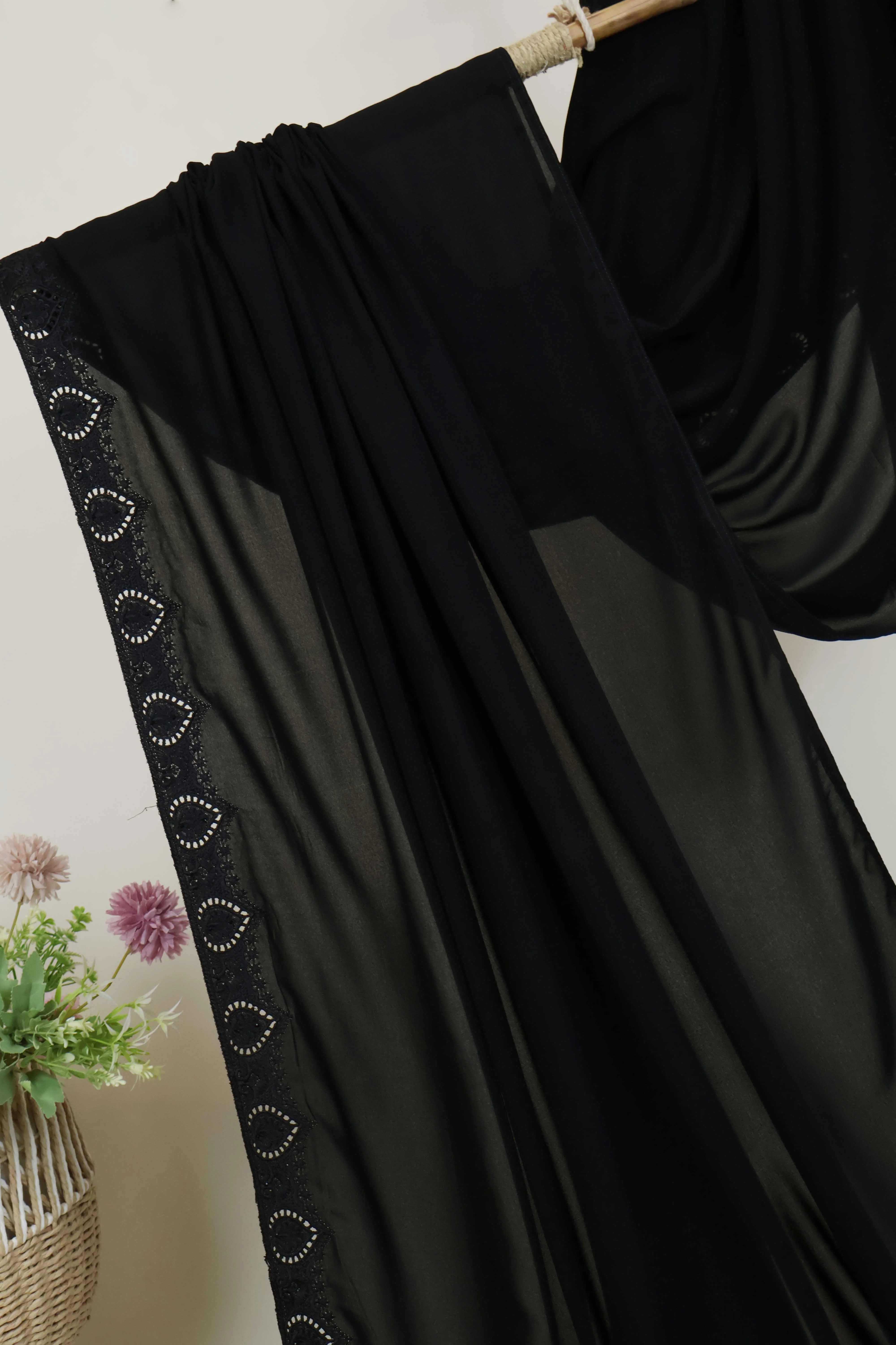 Embroidered Boarder Shawl HLSH189 - Image 3