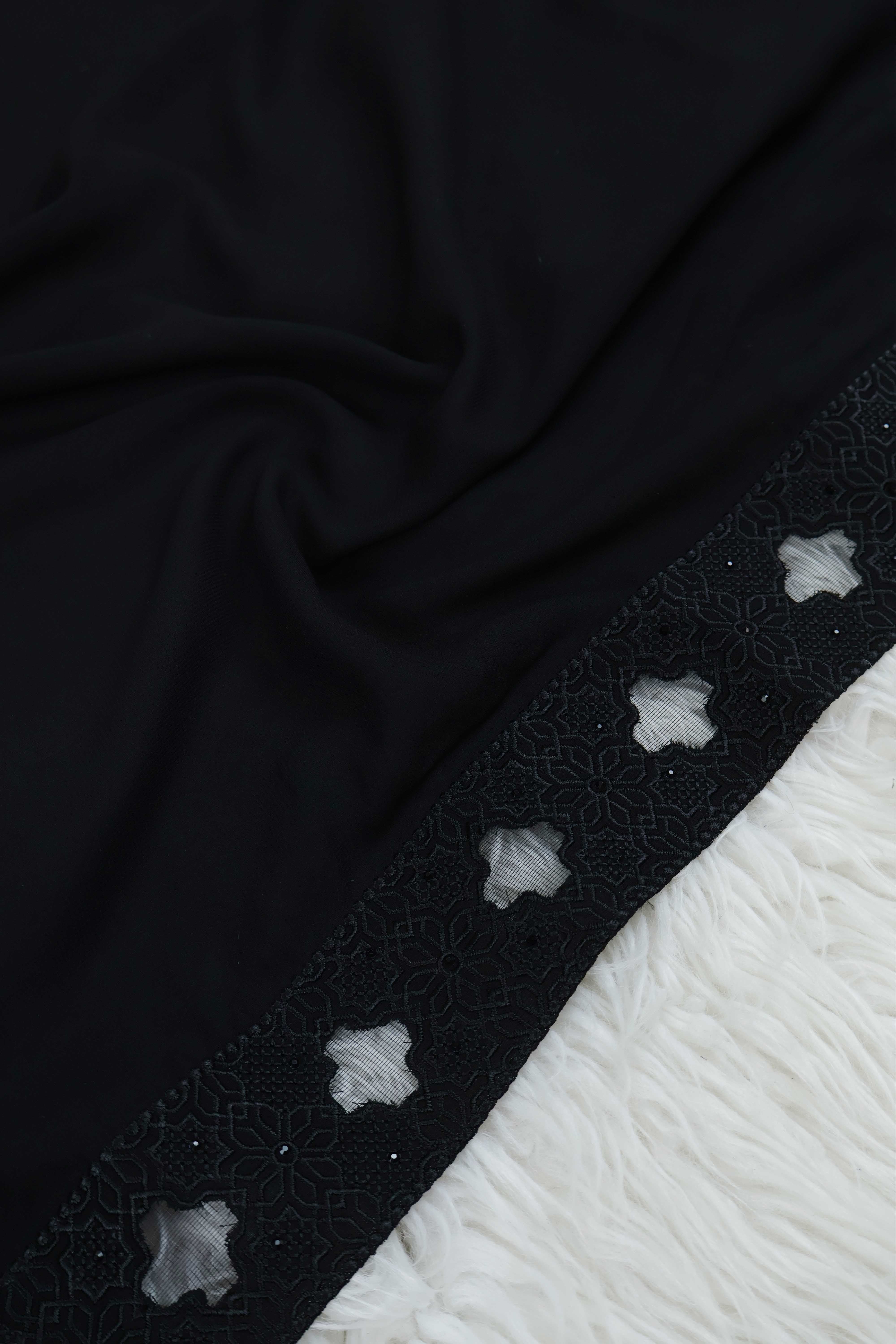 Embroidered Boarder Shawl HLSH72 - Image 6