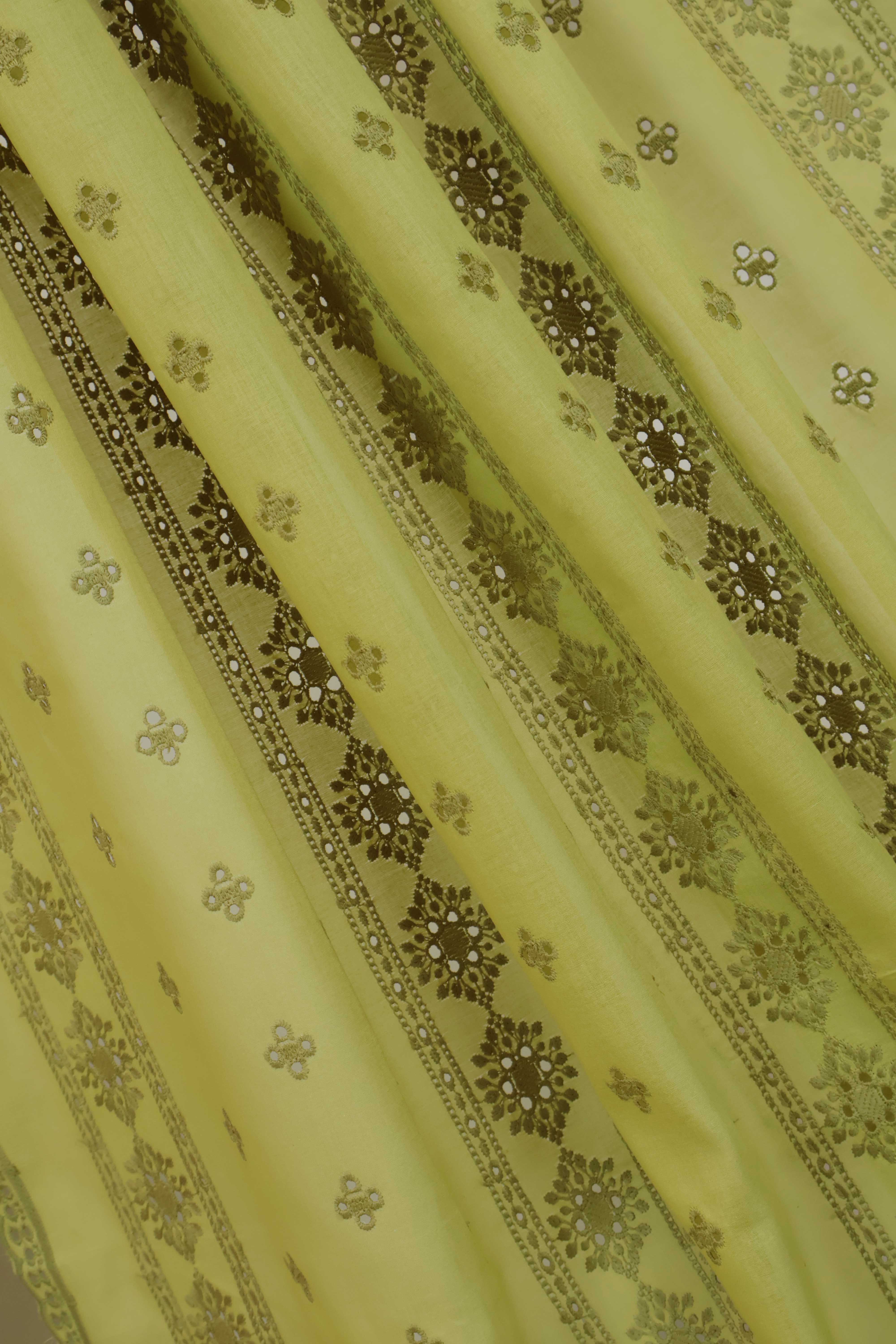 Embroidered Lawn Full Size Shawl 1477E - Image 4