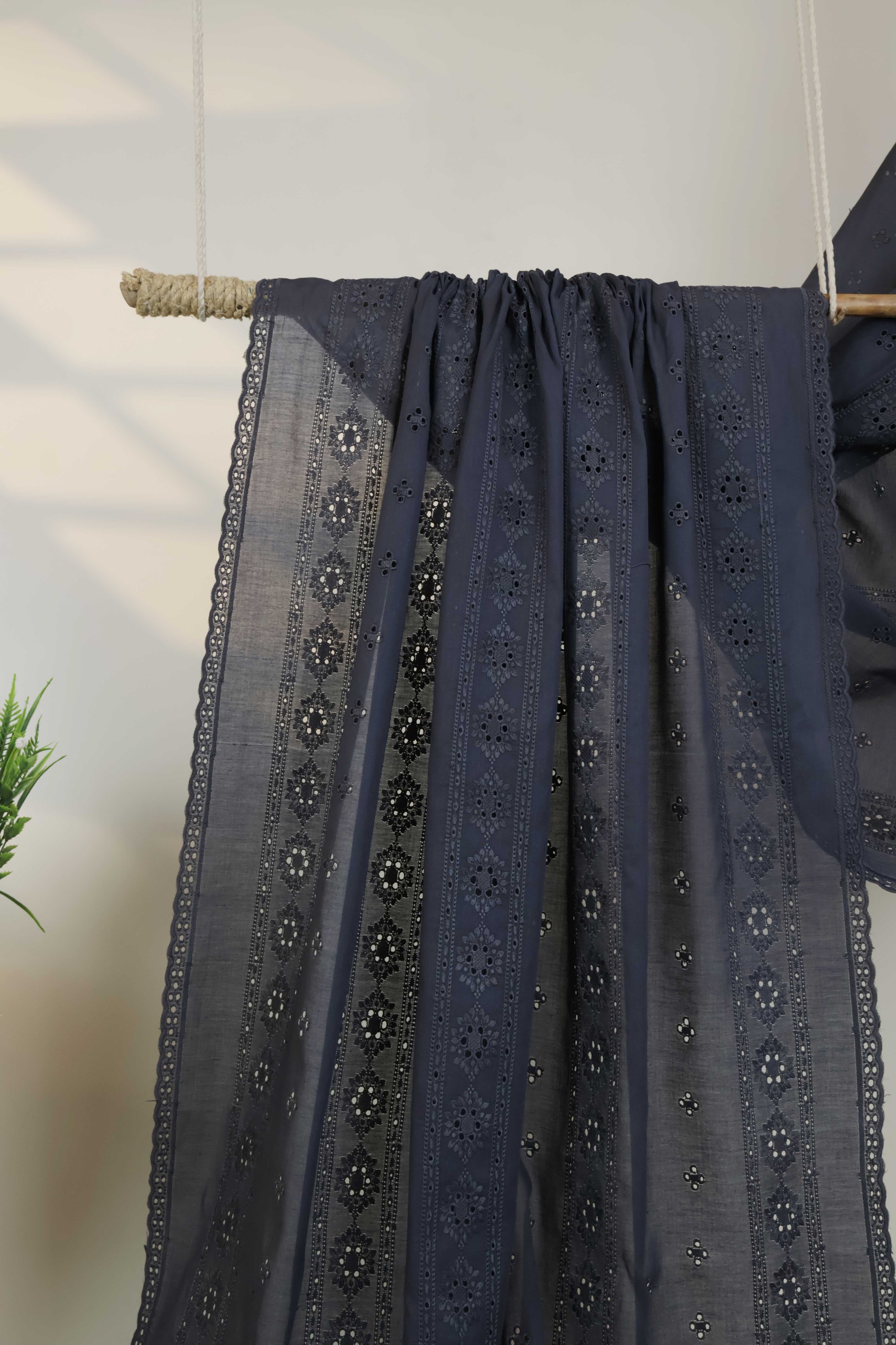 Embroidered Lawn Full Size Shawl 1477F - Image 4