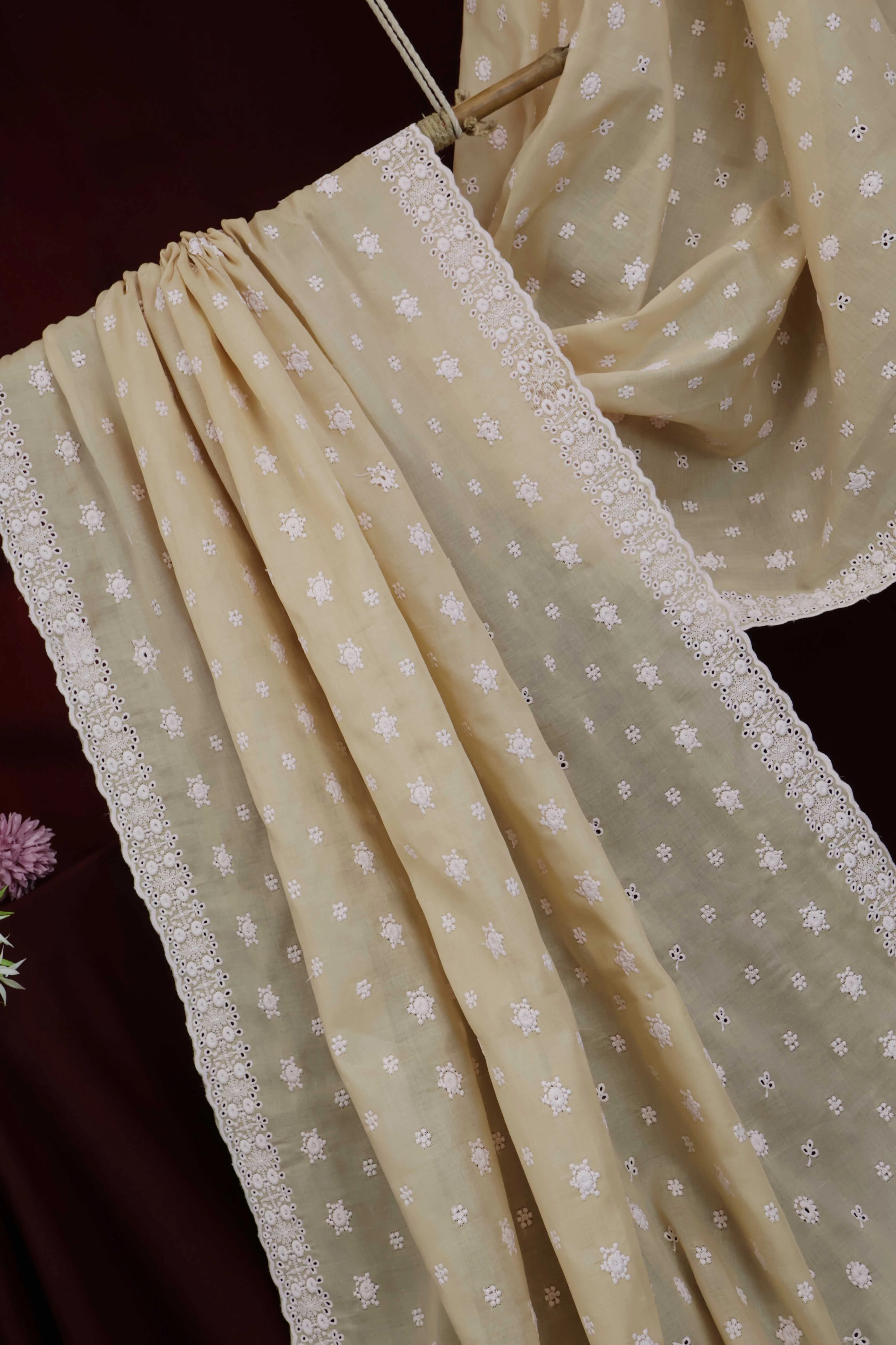 Embroidered Lawn Full Size Shawl 3849K - Image 4