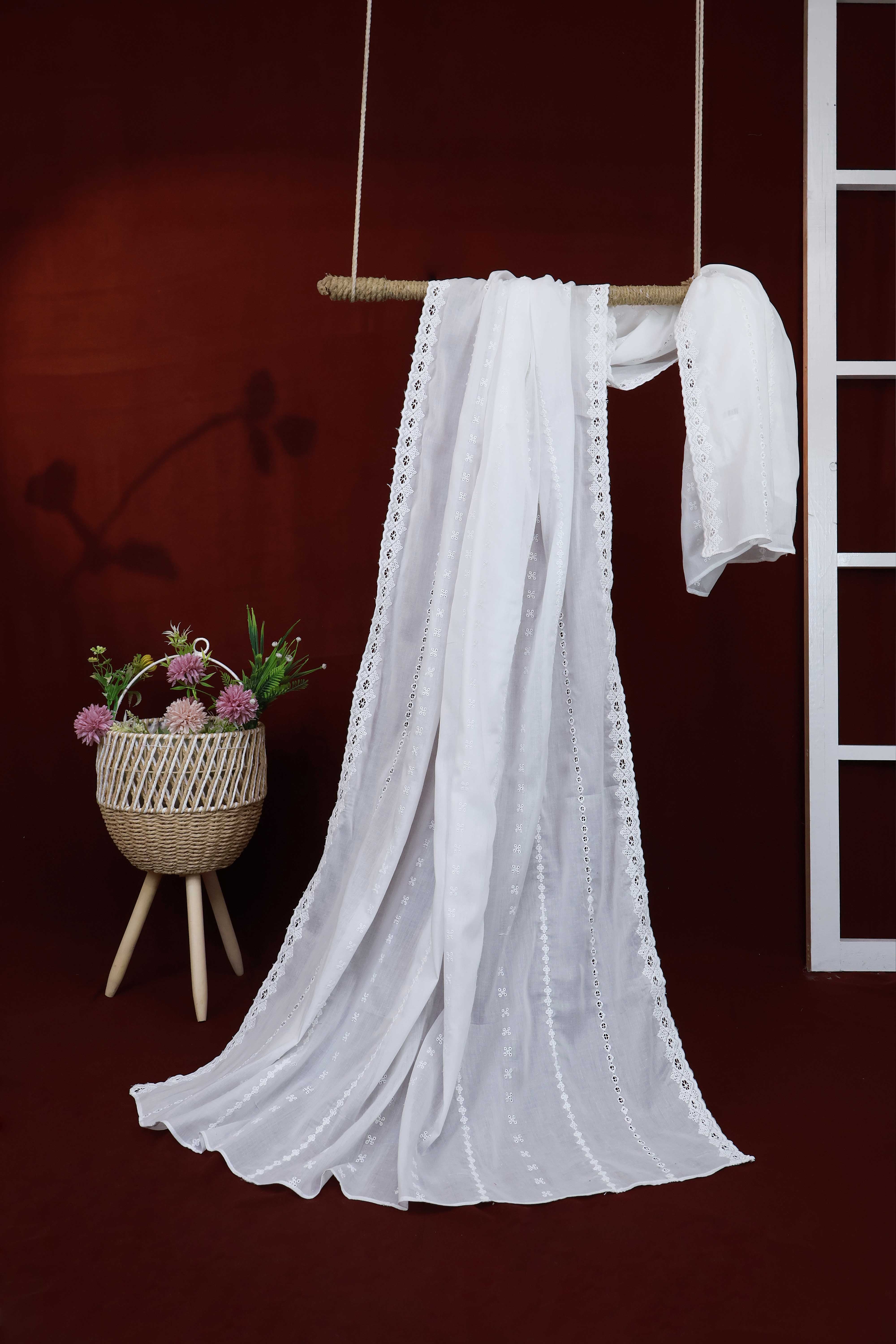 Embroidered Lawn Shawl 2868A5 - Image 3