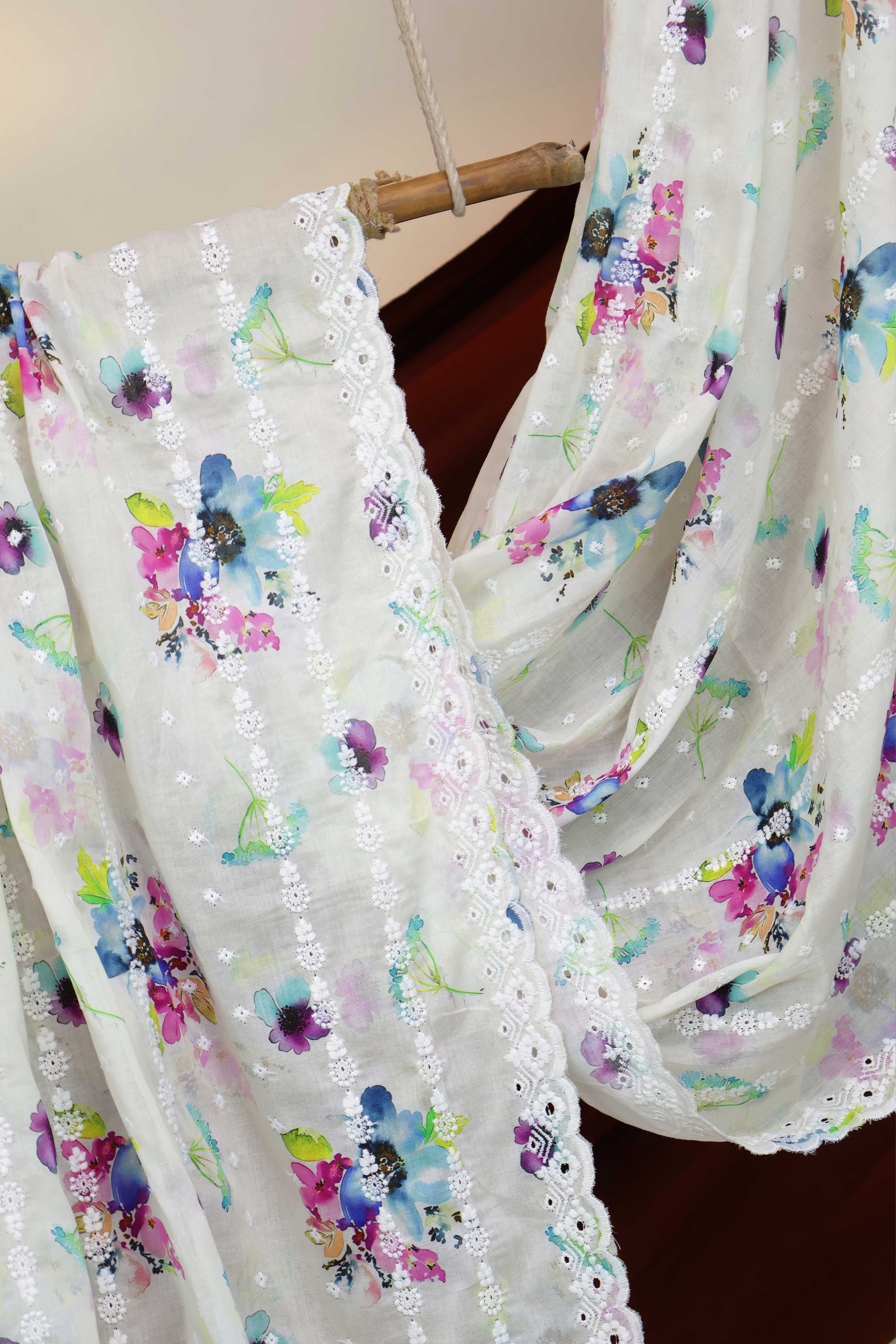 Embroidered Lawn Shawl 3636D - Image 4