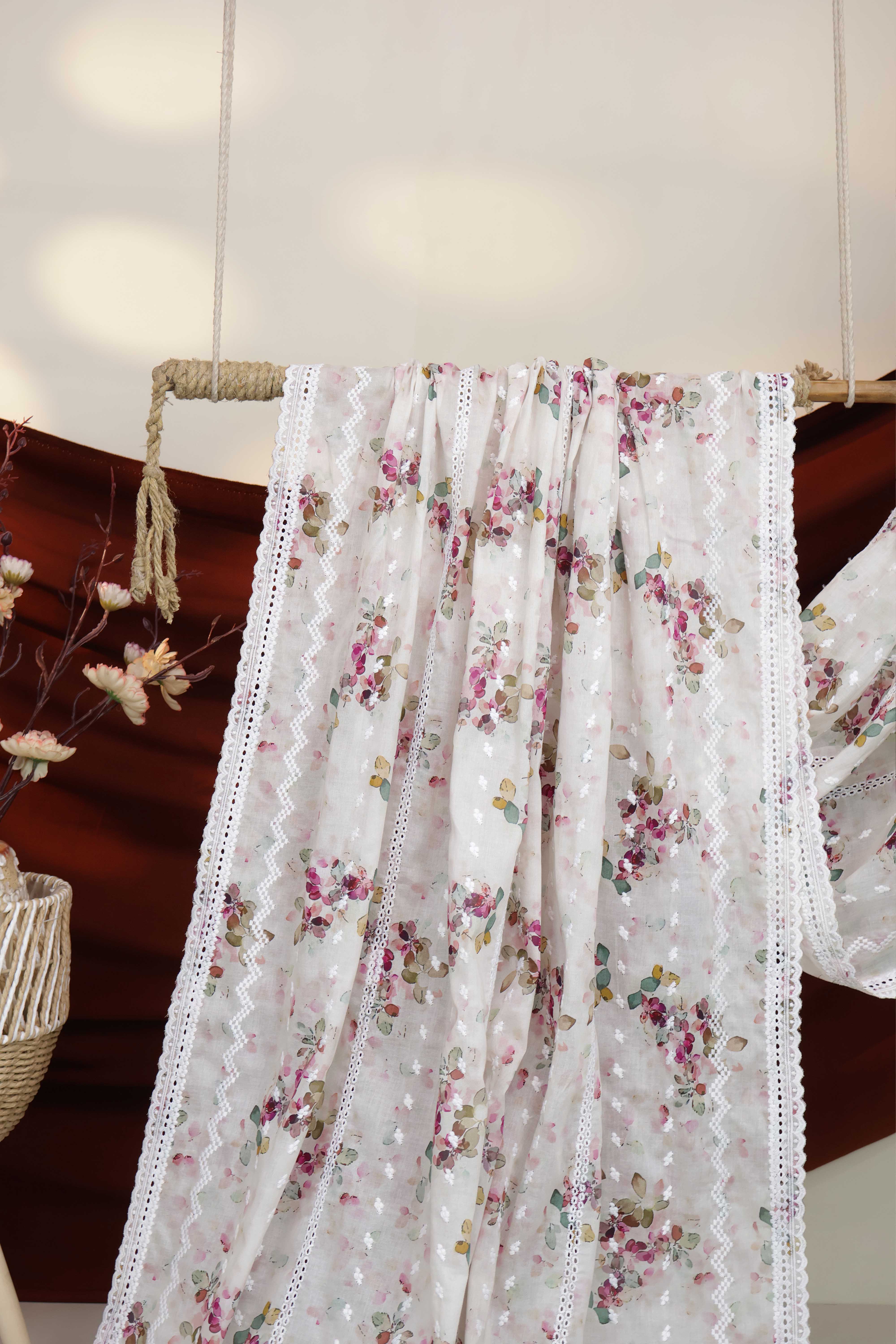 Embroidered Lawn Shawl 3636I - Image 4