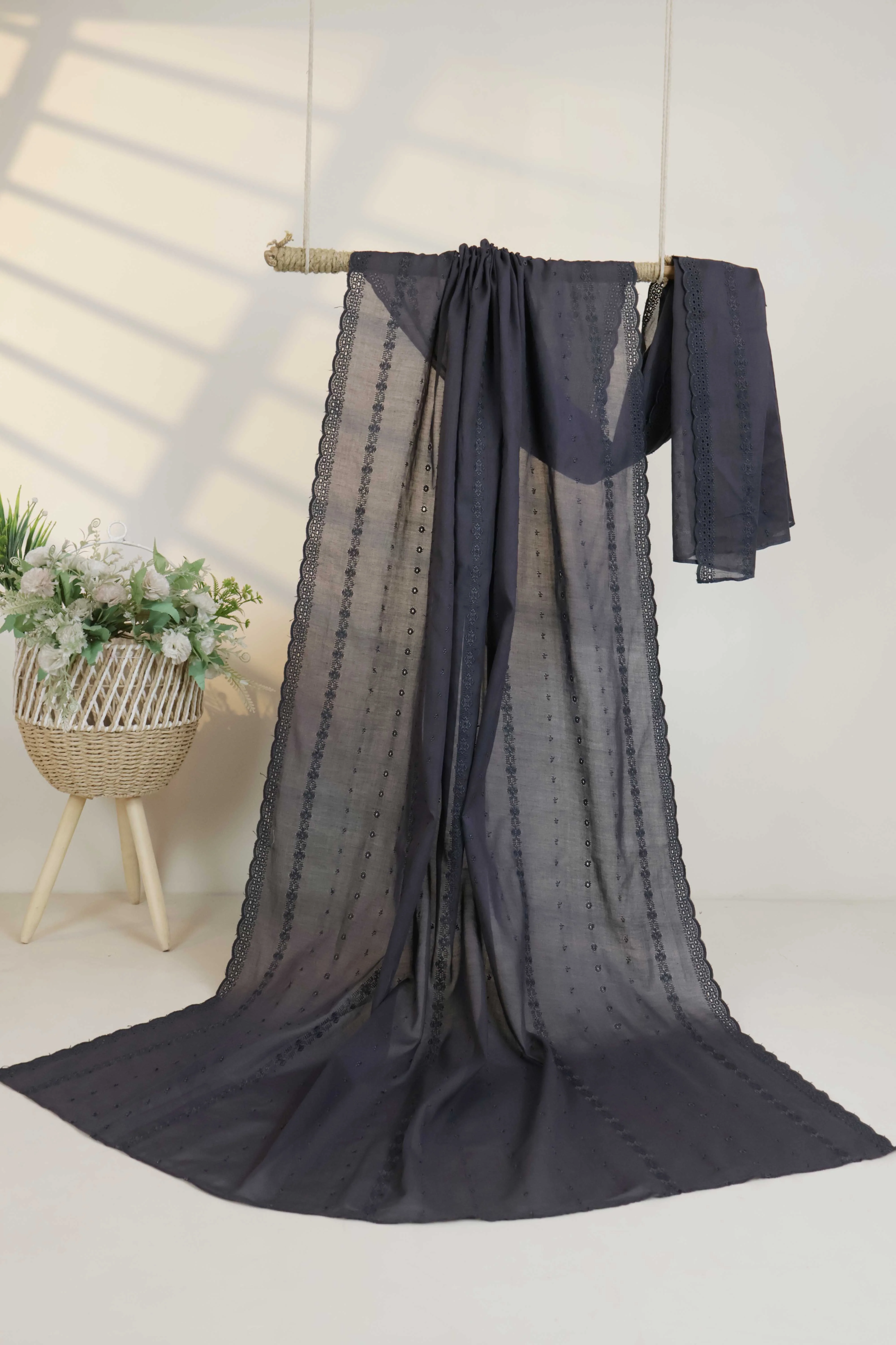 Embroidered Lawn Shawl 3787II - Image 2