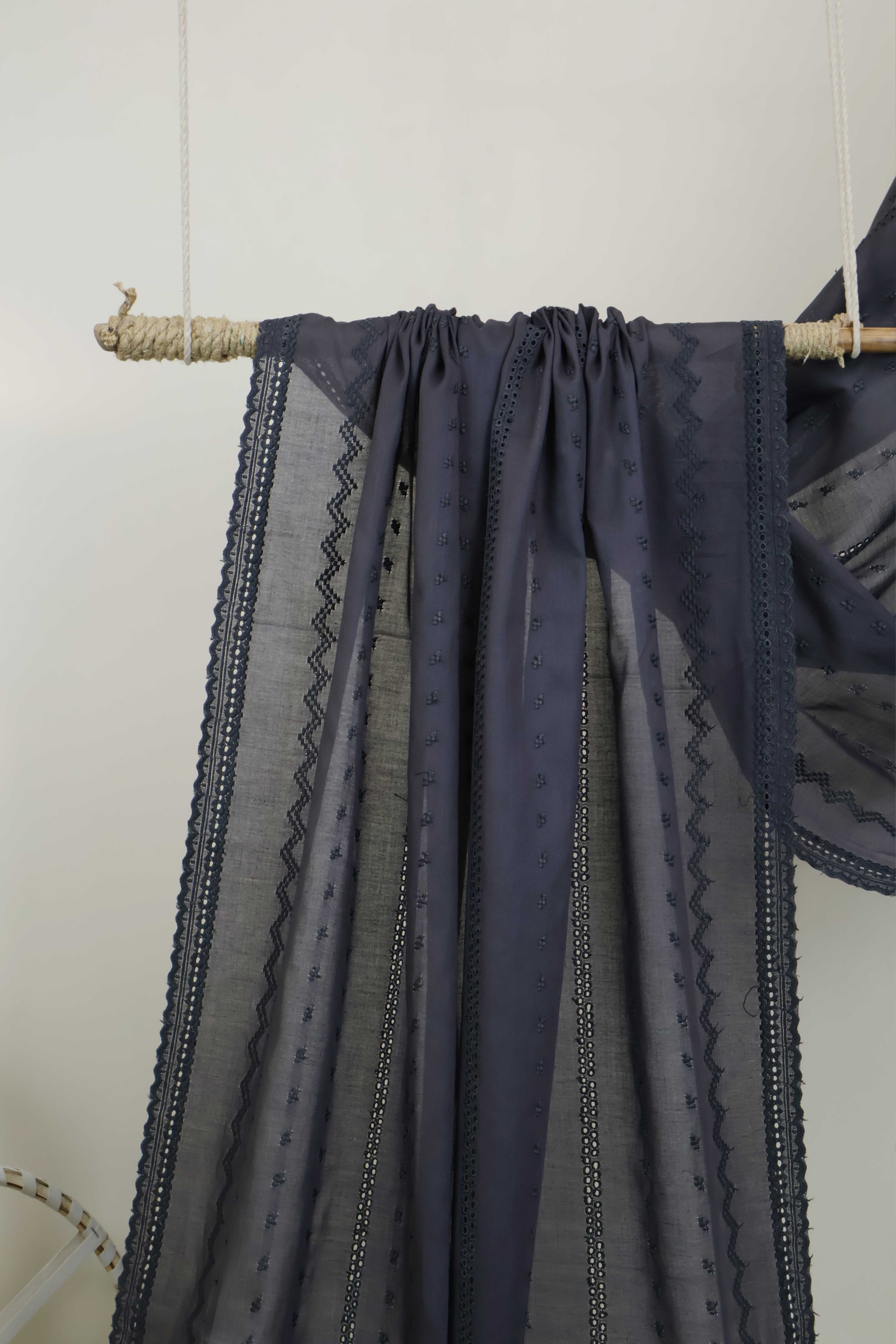 Embroidered Lawn Shawl 3787L - Image 2