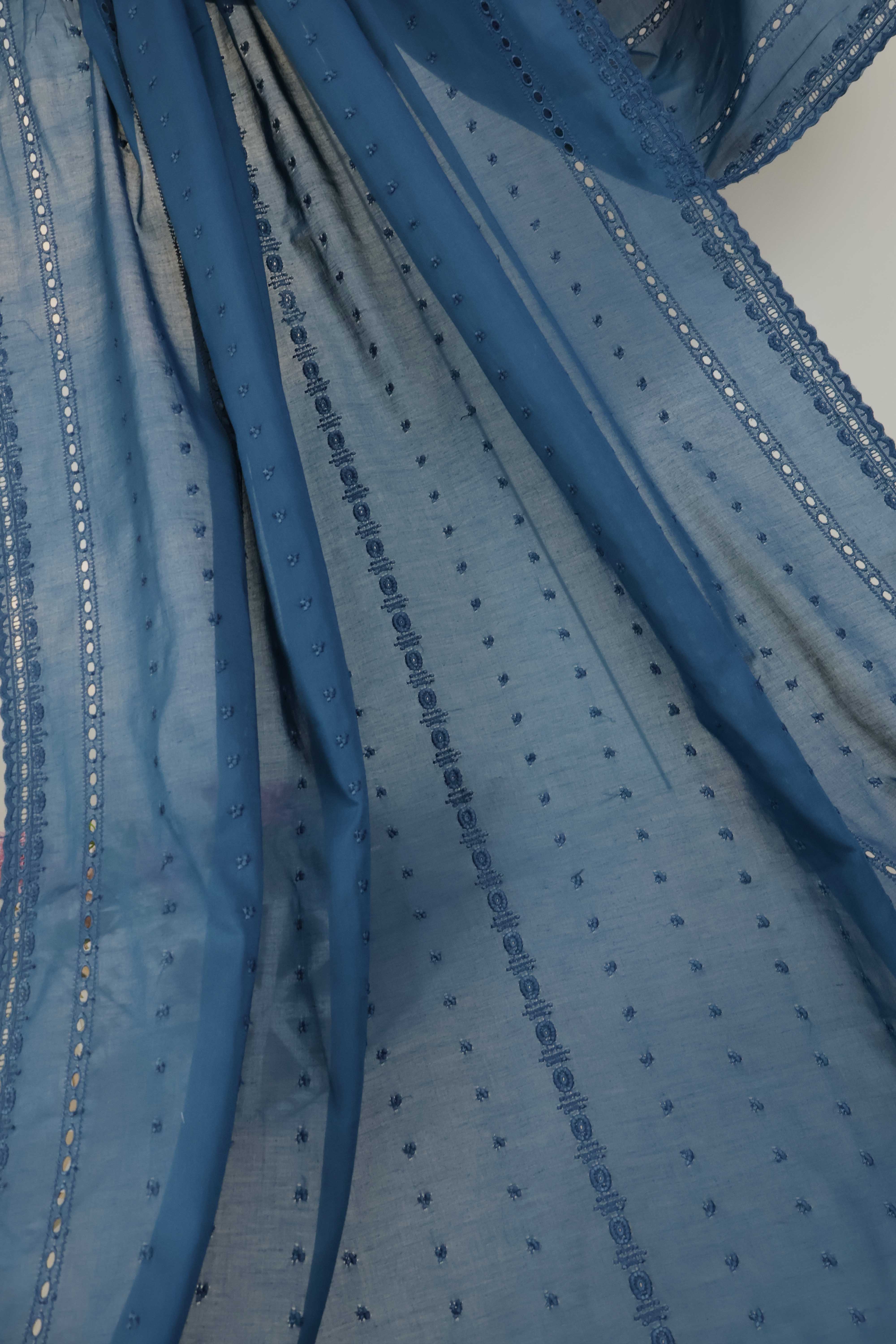 Embroidered Lawn Shawl 3787MM - Image 5