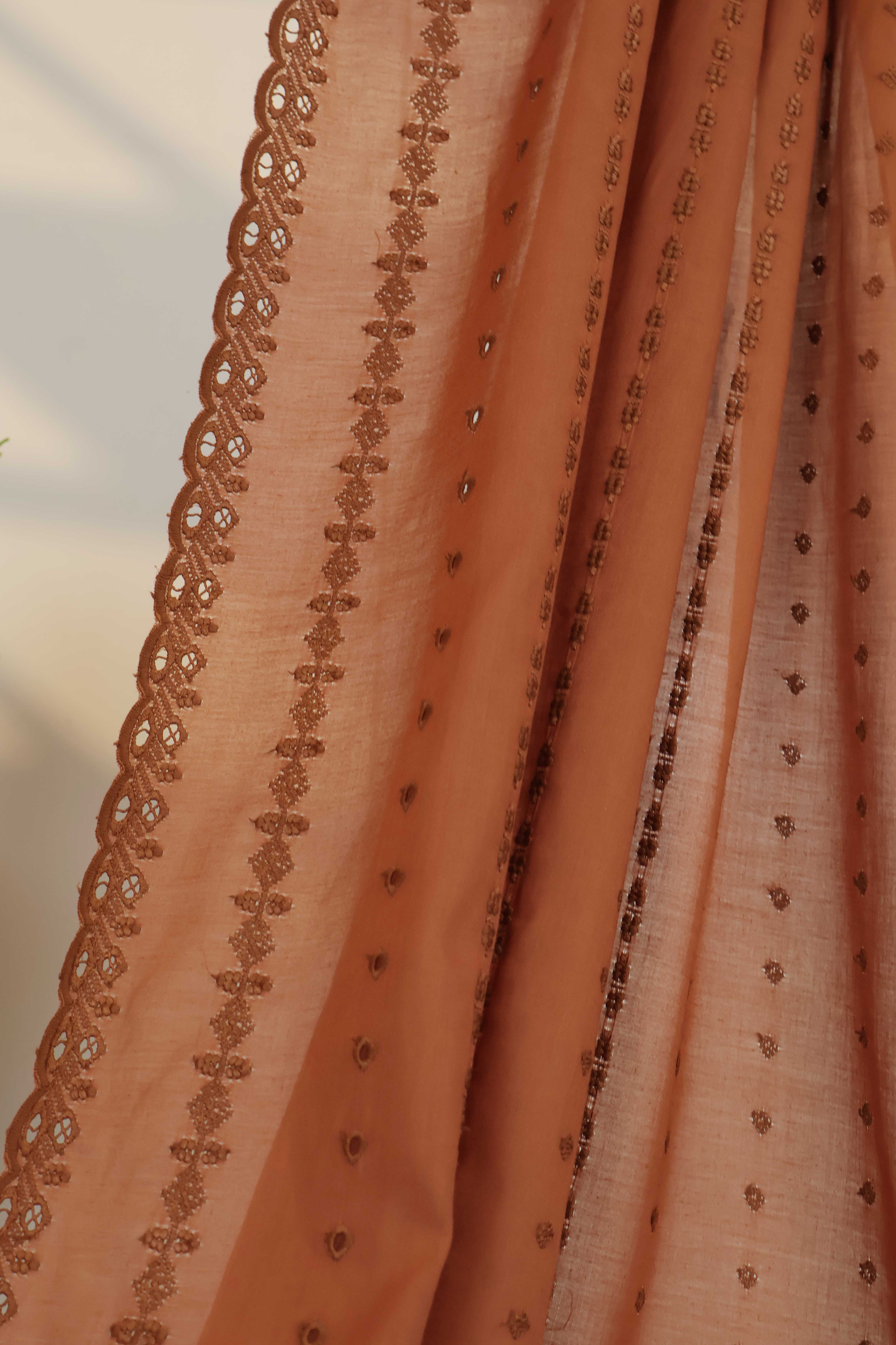 Embroidered Lawn Shawl 3787VV - Image 4
