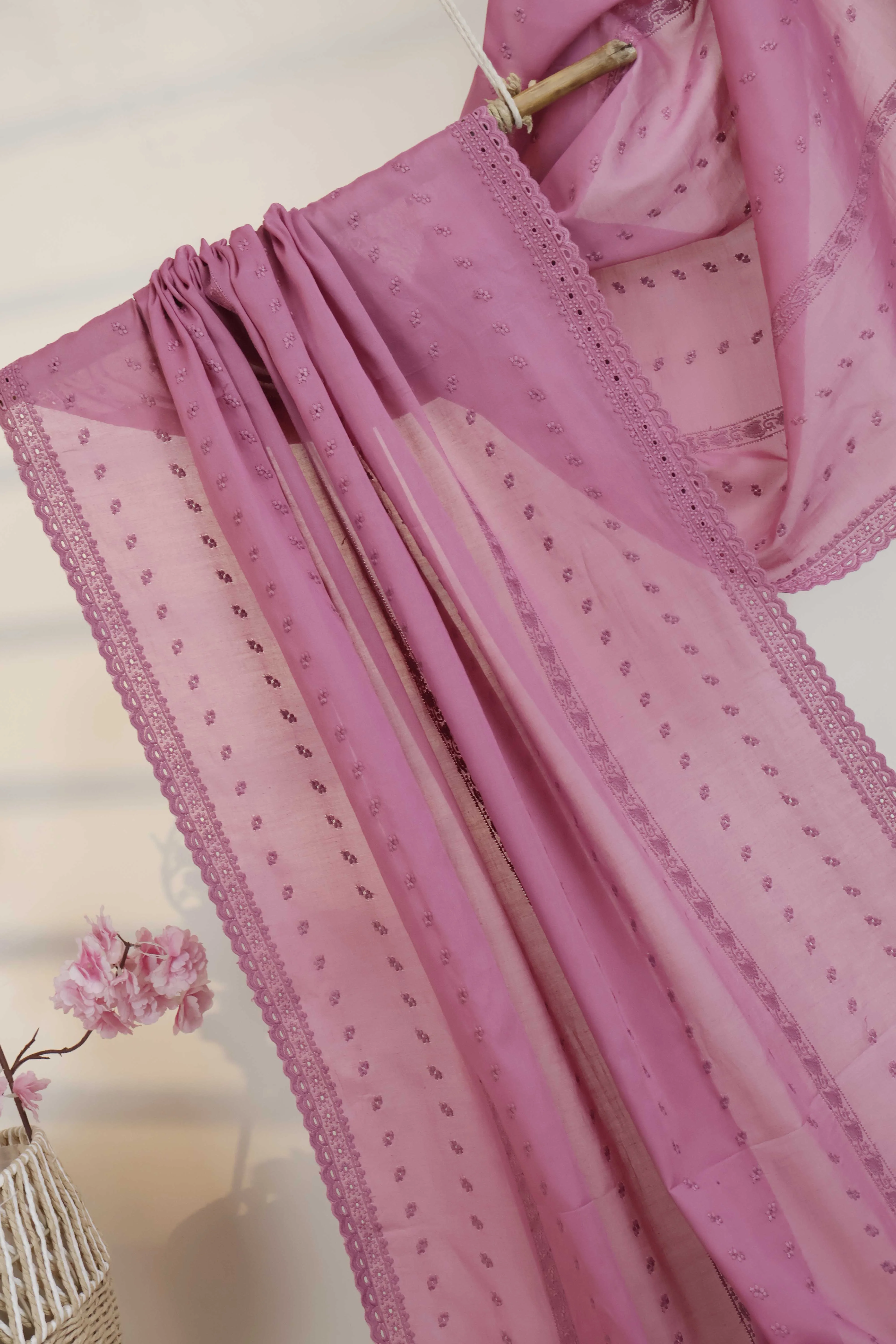 Embroidered Lawn Shawl 3787Z - Image 3