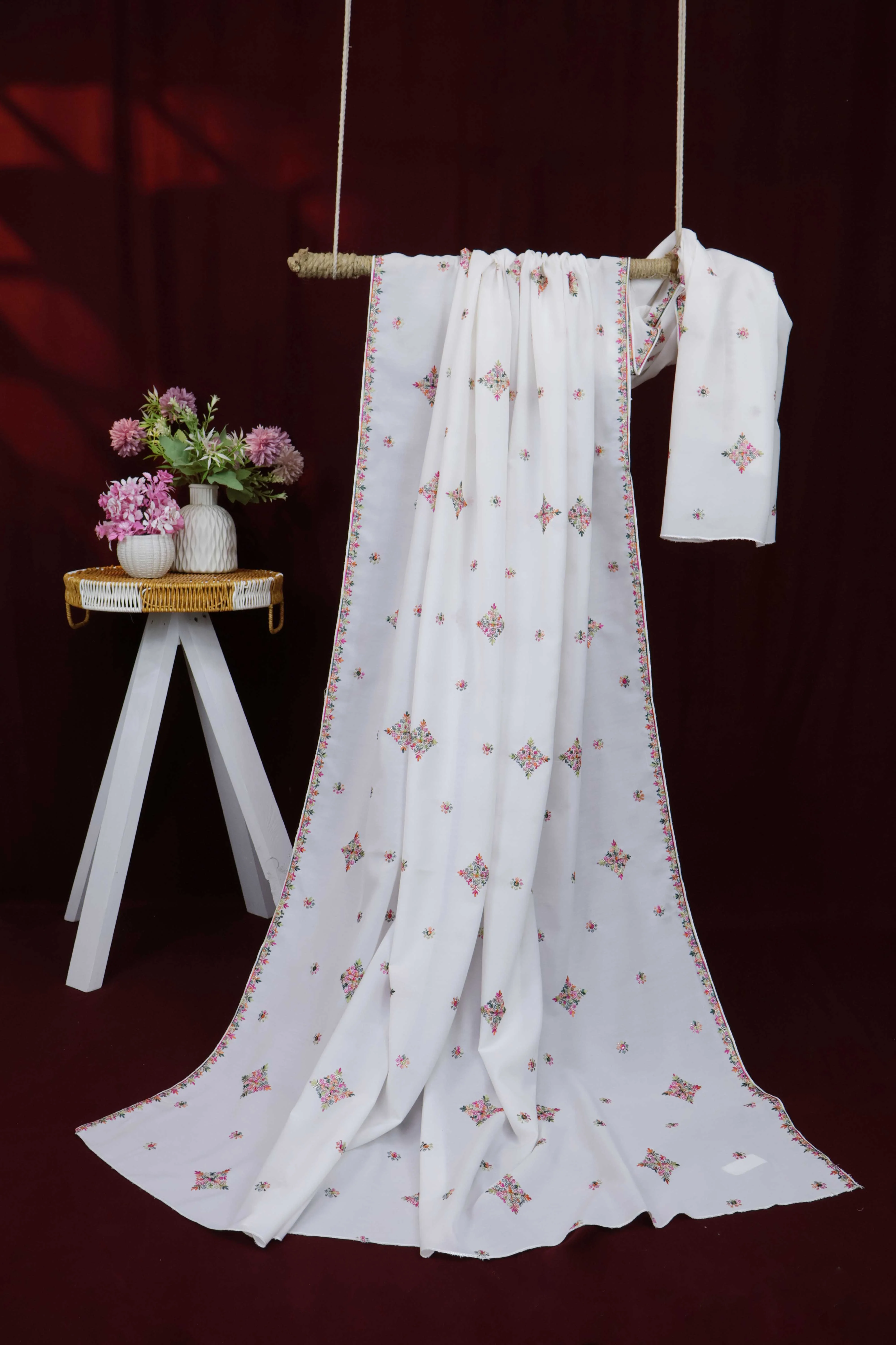 Embroidered Lawn Shawl HLSH107 - Image 2