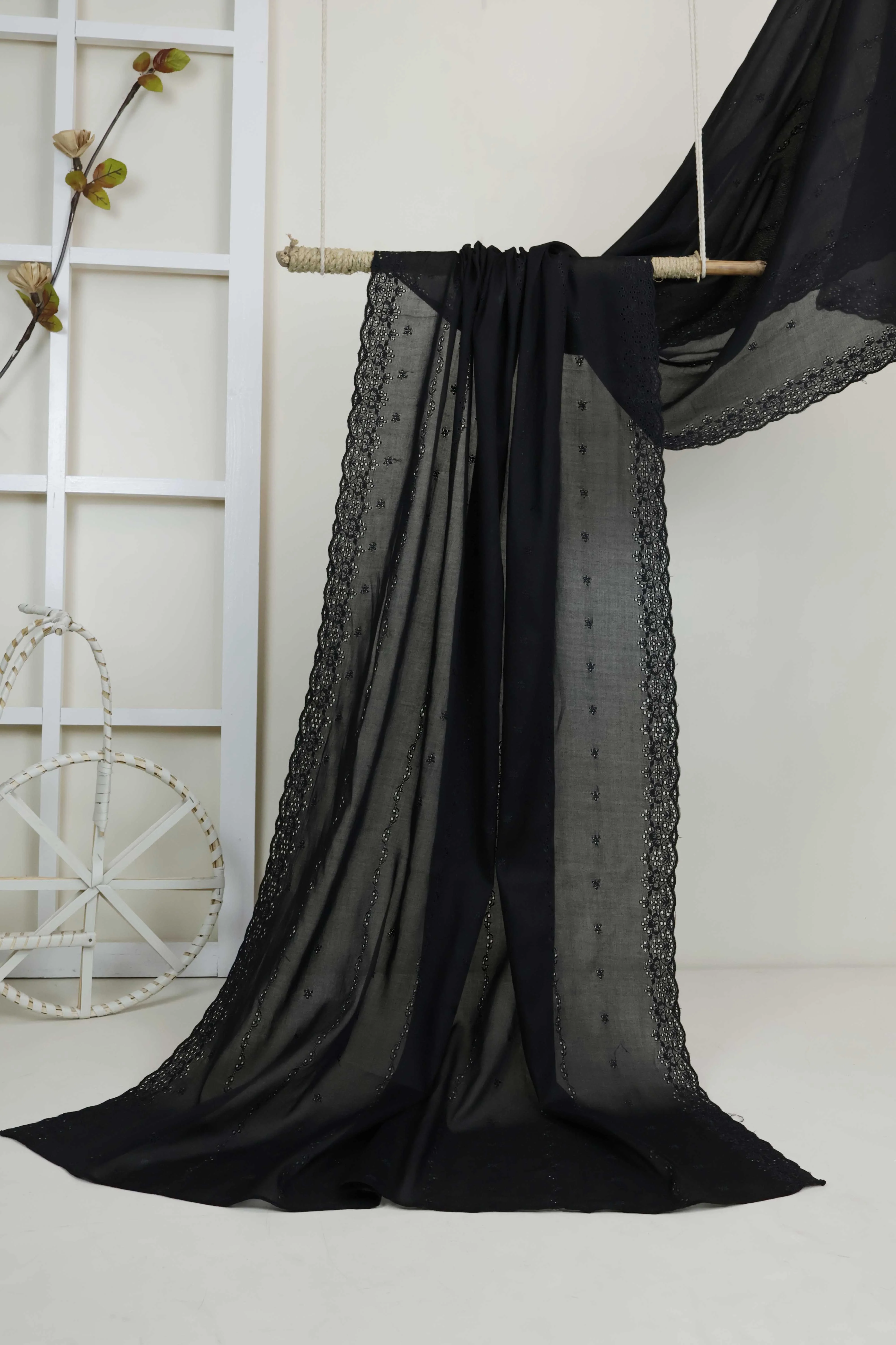 Embroidered Lawn Shawl HLSH123